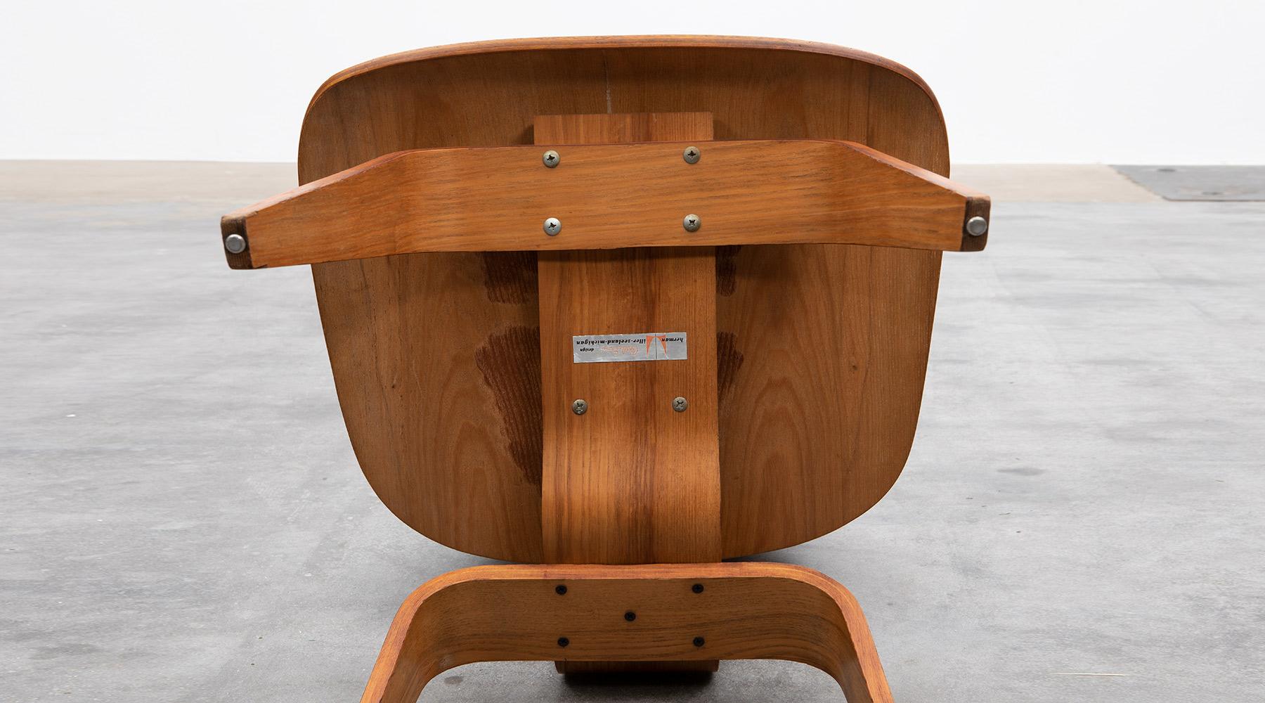 1940s Ash Plywood LCW Chair by Charles and Ray Eames 