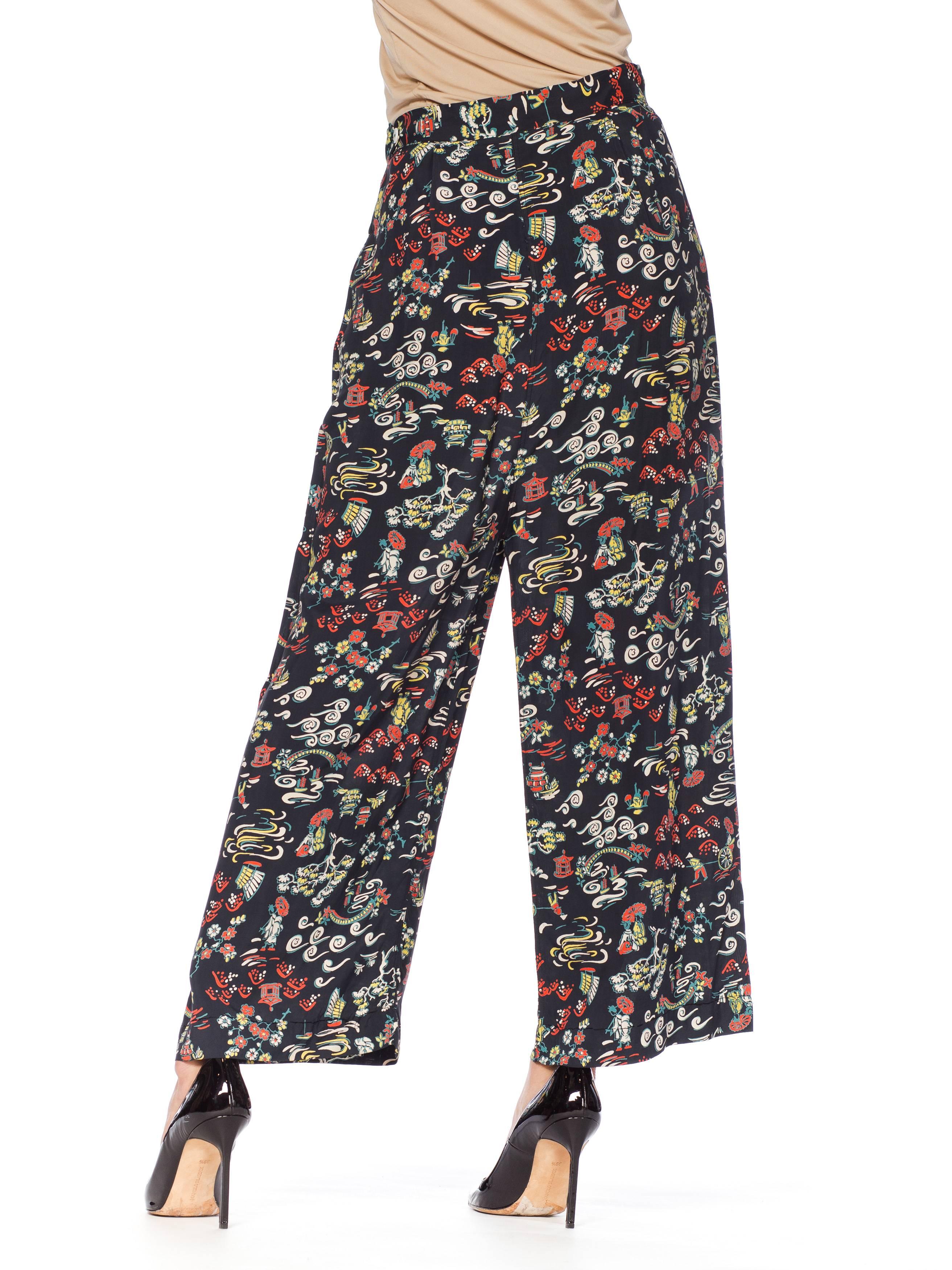 1940s Asian Pagoda Print Rayon Pajama Pants In Excellent Condition In New York, NY