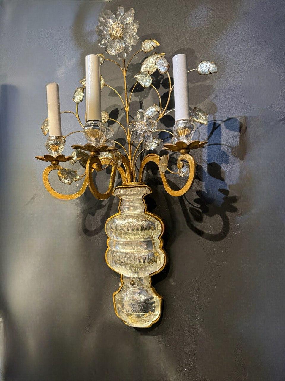 1940’s  Bagues Gilt Metal and Crystals Large Sconces with 3 Lights For Sale 7