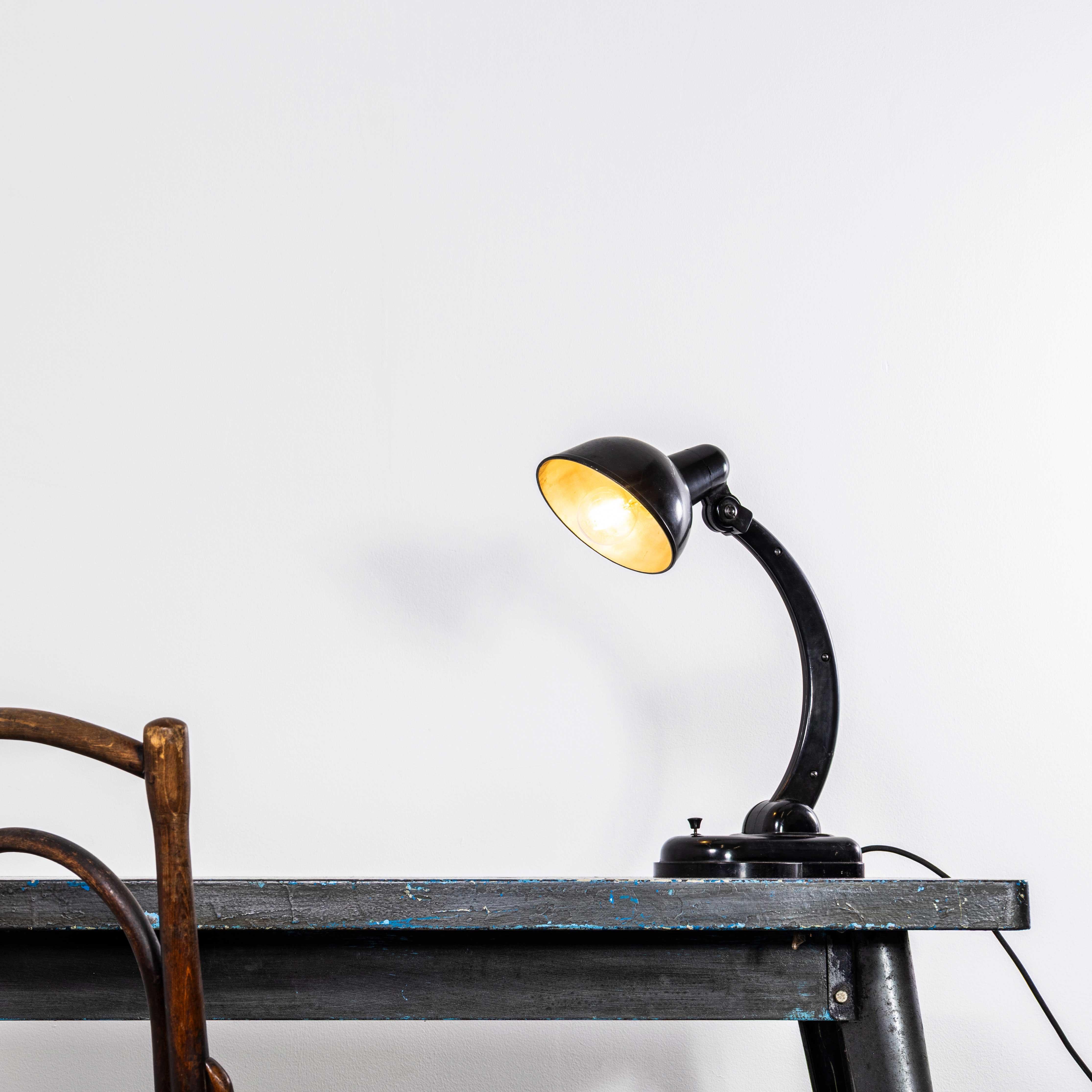 1940's Bakelite Early Adjustable Desk Lamp For Sale 1