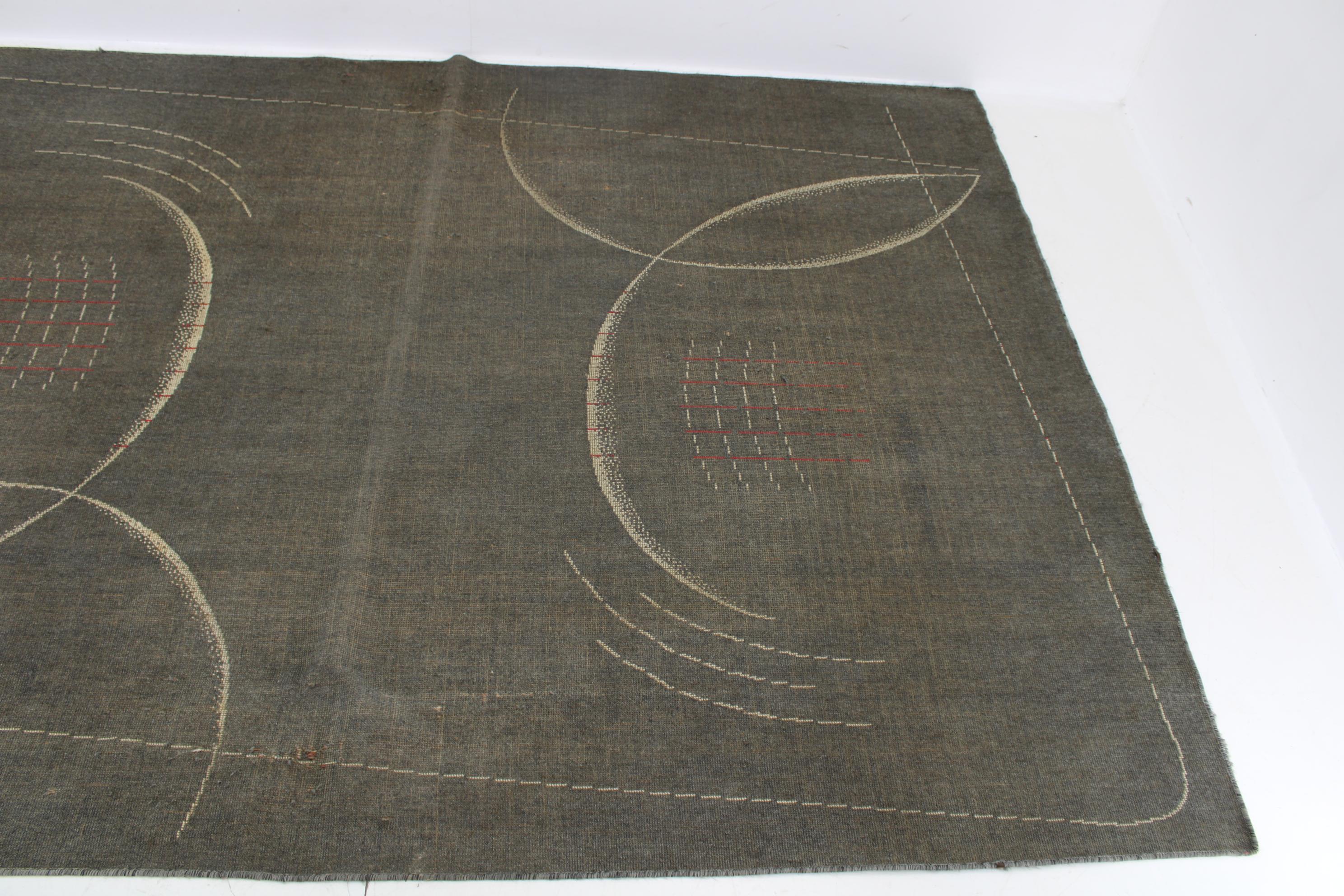 1940s Bauhaus Wool Rug , Czechoslovakia In Good Condition For Sale In Praha, CZ