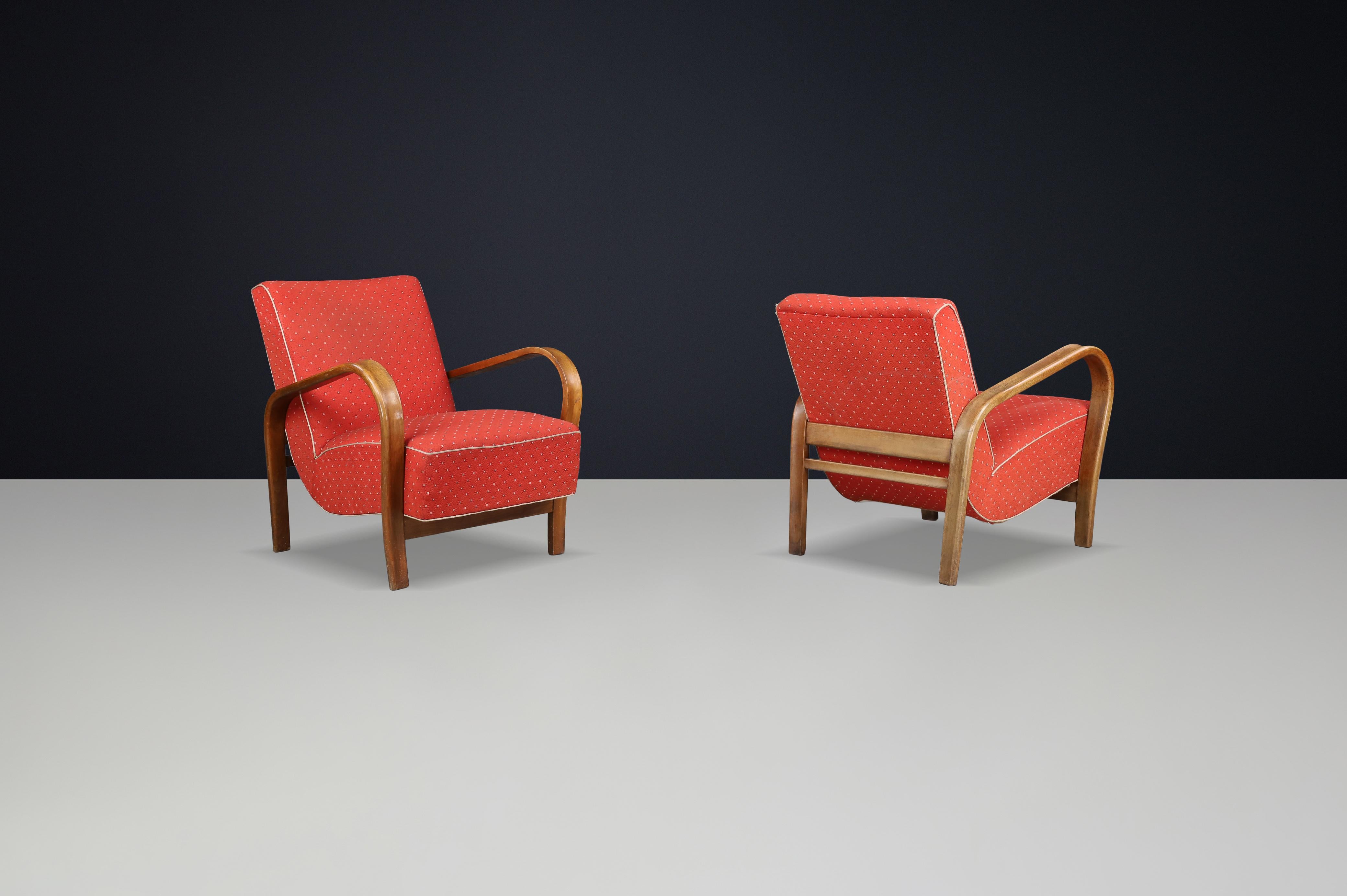1940s Bentwood Armchairs by Koželka & Kropáček – Prague, Czechoslovakia For Sale 2