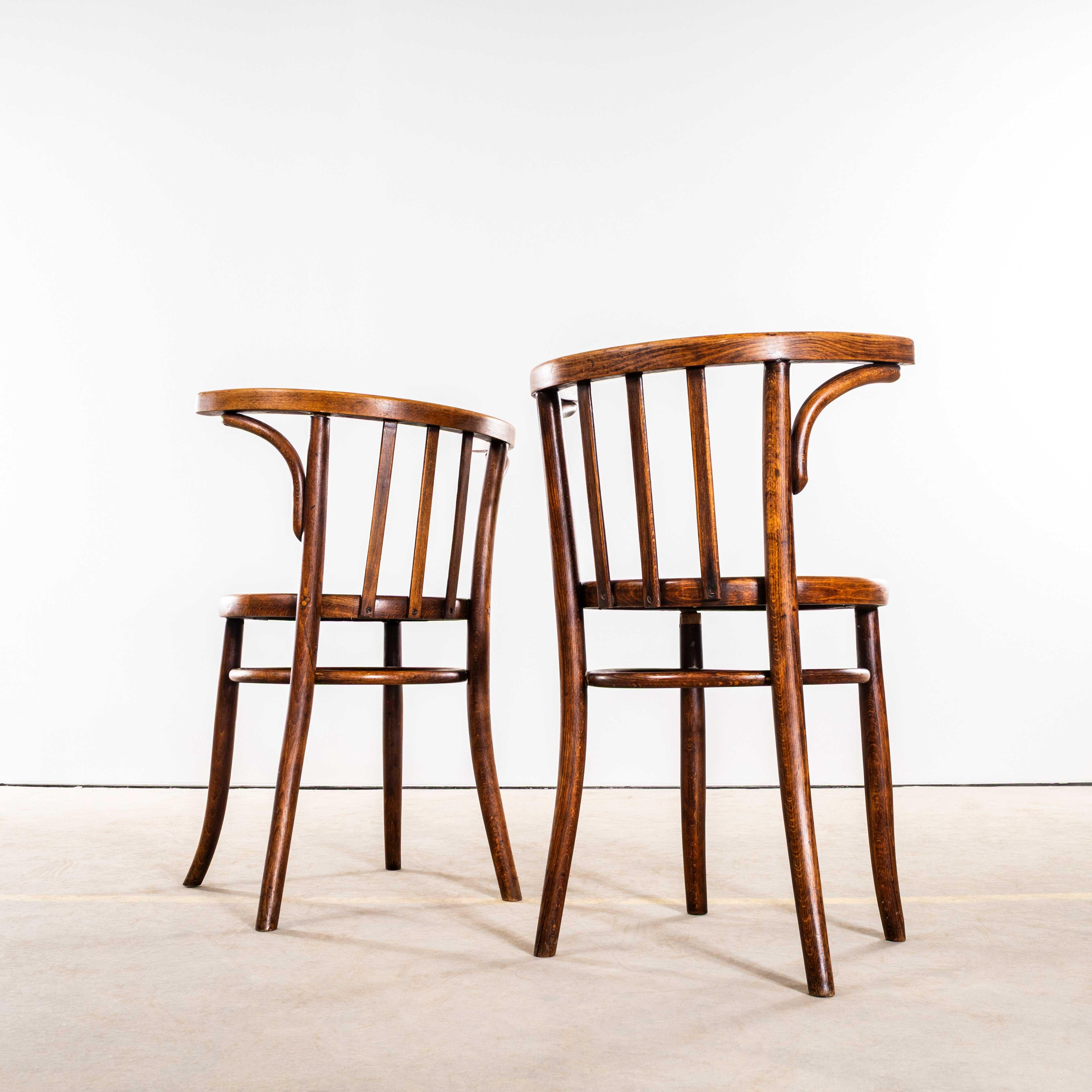 Fauteuils de salle à manger Debrecen en bentwood des années 1940 - Paire en vente 1