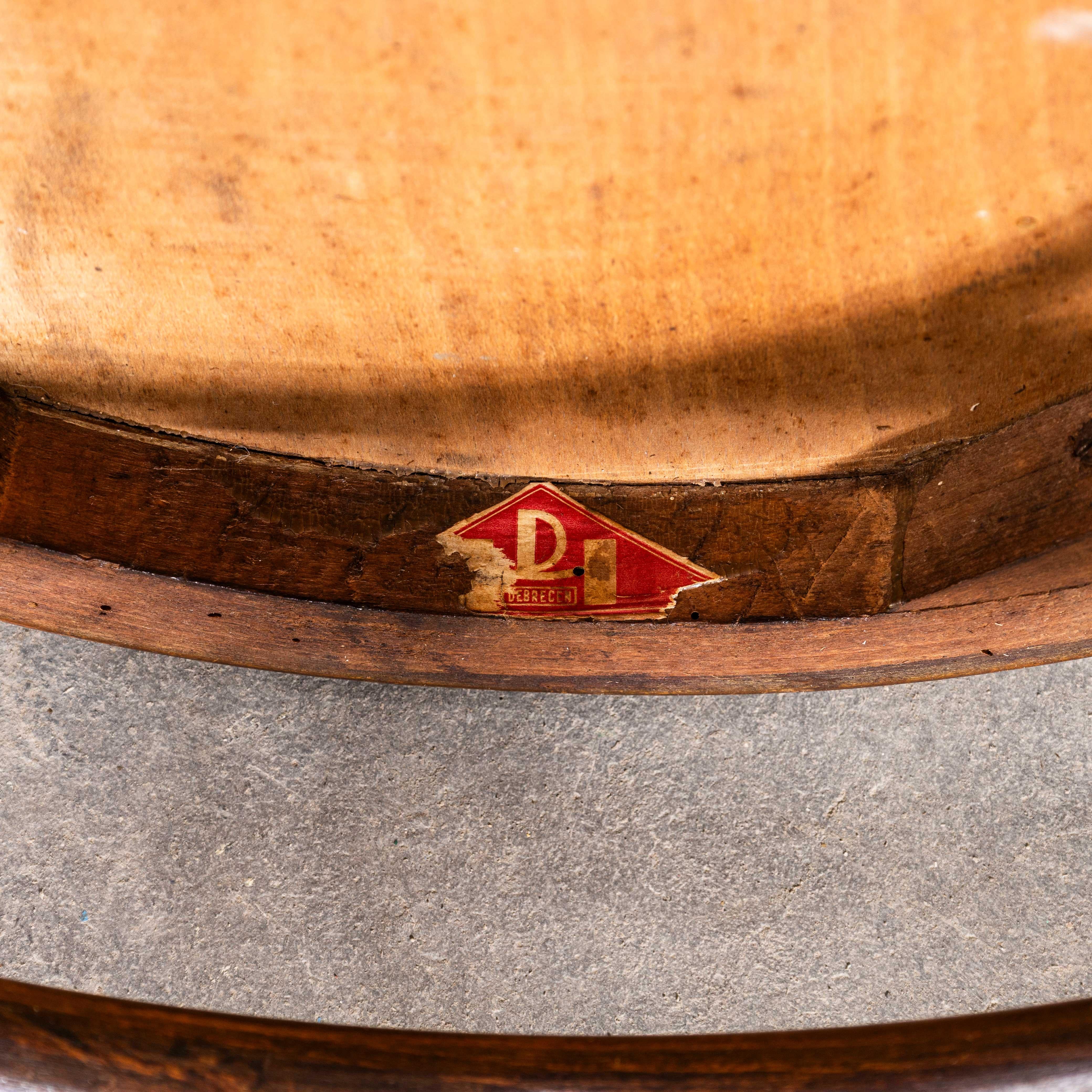 1940's Bentwood Debrecen Dining Arm Chairs - Set von vier im Angebot 4