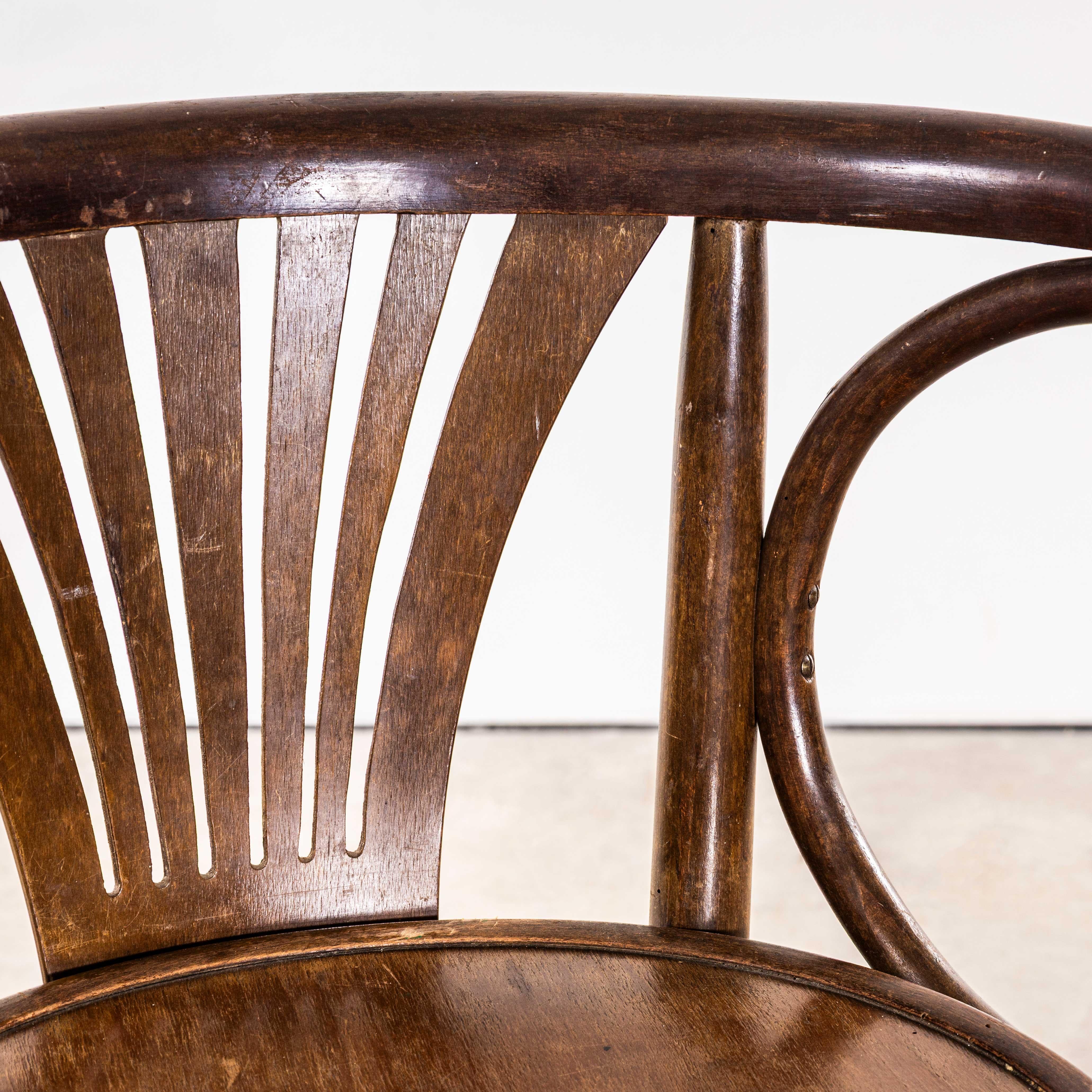 1940's Bentwood Debrecen Dining Arm Chairs - Set von vier im Angebot 2