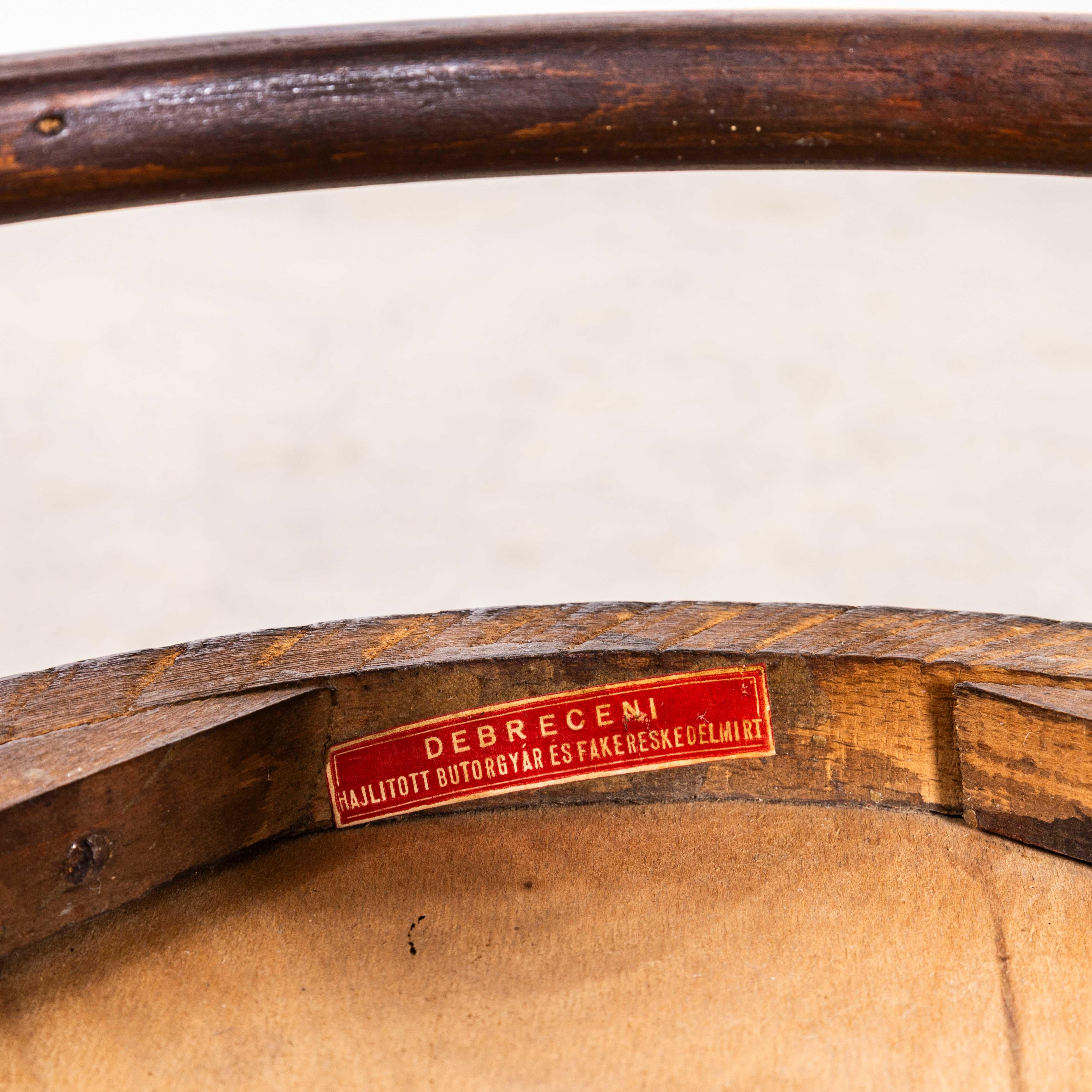 1940's Bentwood Debrecen Dining Arm Chairs - Set von sechs im Angebot 6