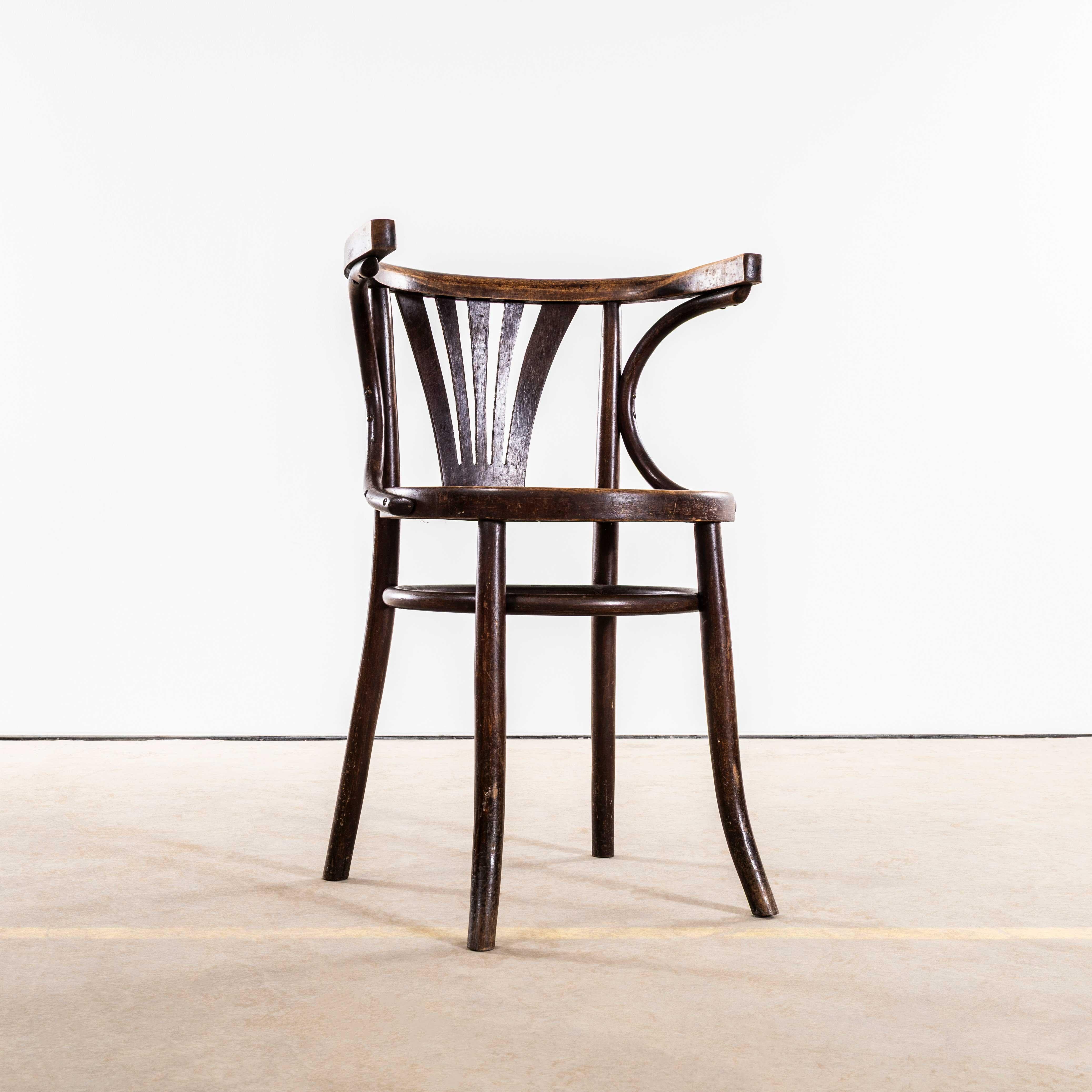 1940's Bentwood Debrecen Dining Arm Chairs - Set von sechs (Ungarisch) im Angebot