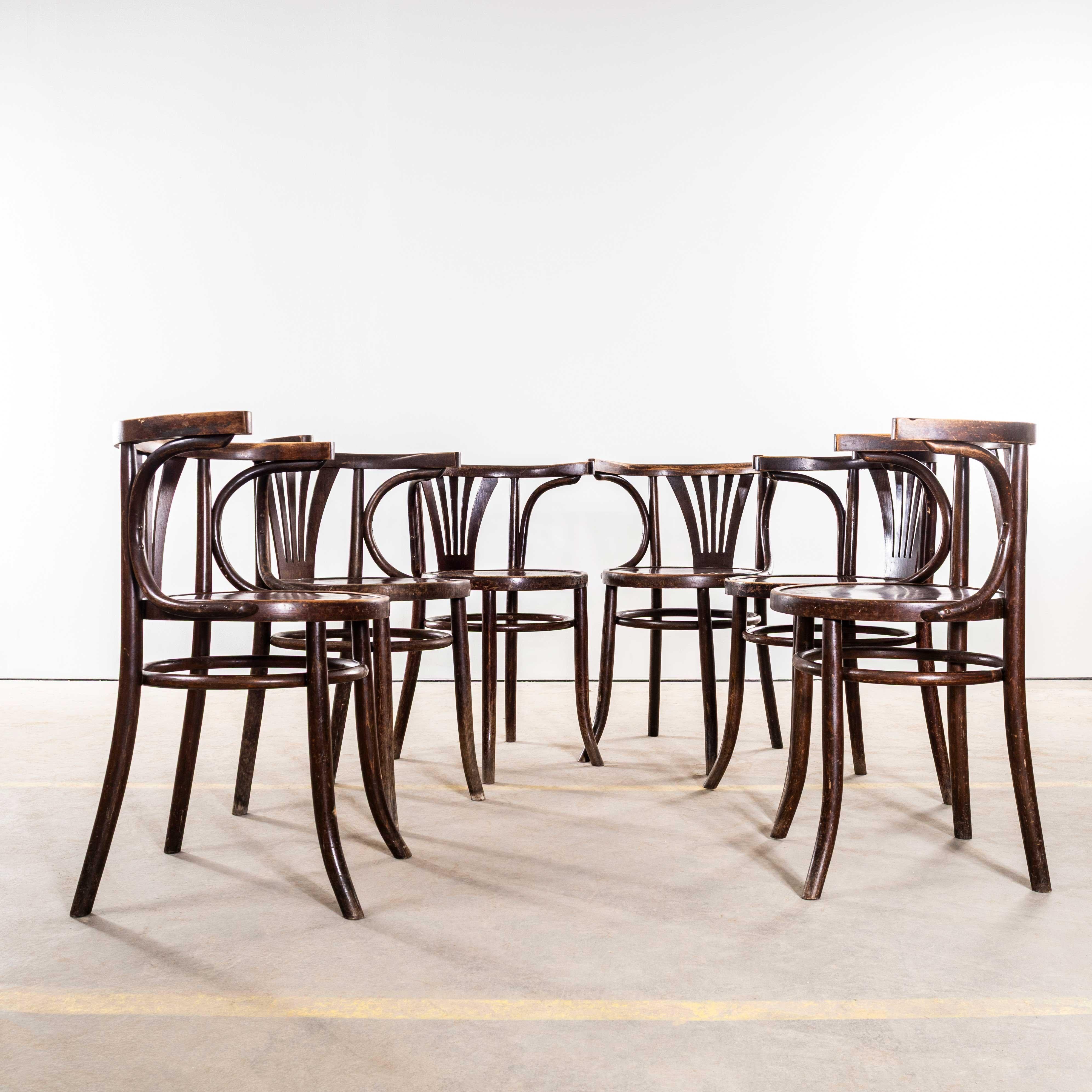 1940's Bentwood Debrecen Dining Arm Chairs - Set von sechs im Zustand „Gut“ im Angebot in Hook, Hampshire