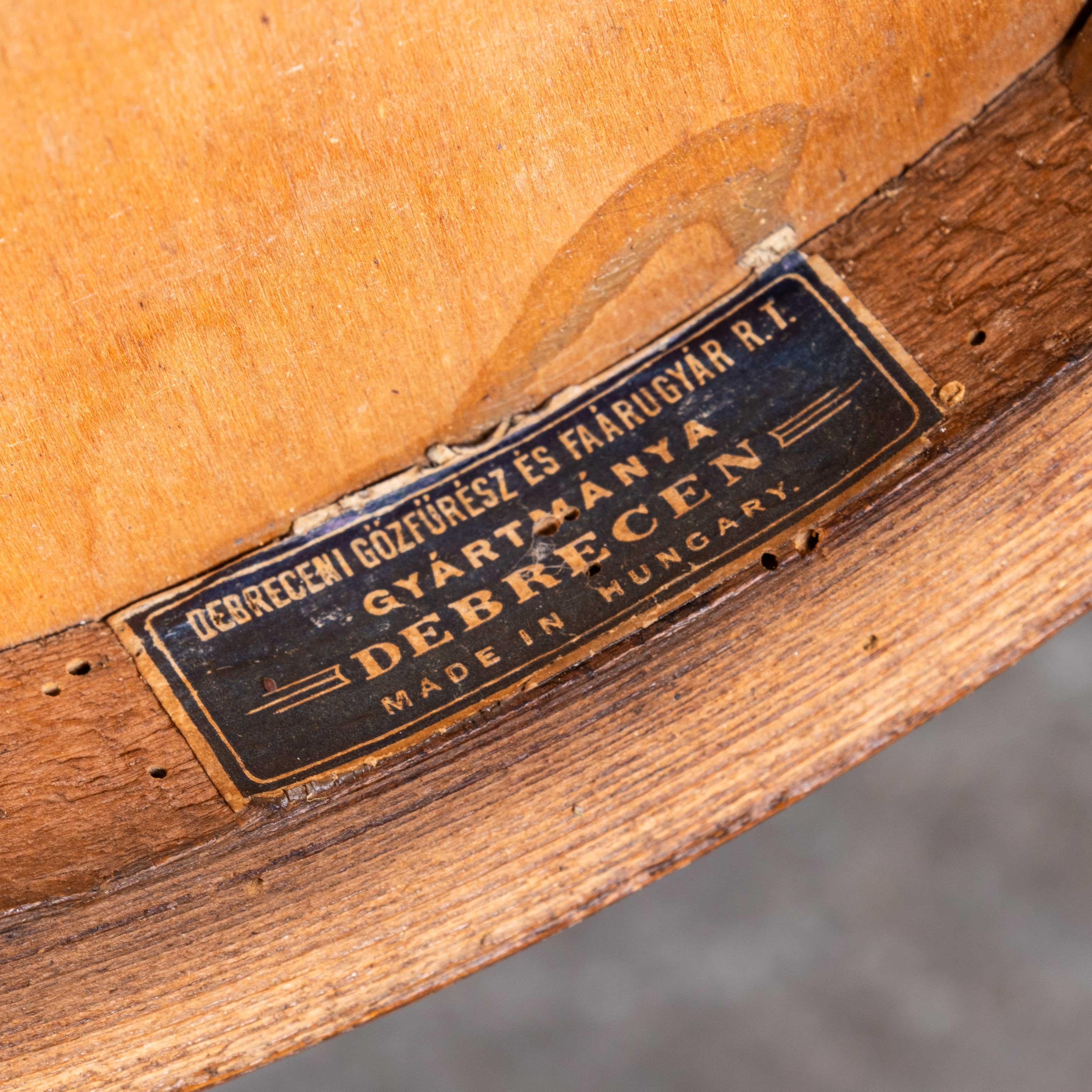 1940’s Bentwood Debrecen Fan Back Dining Chairs – Light Oak Pair For Sale 3