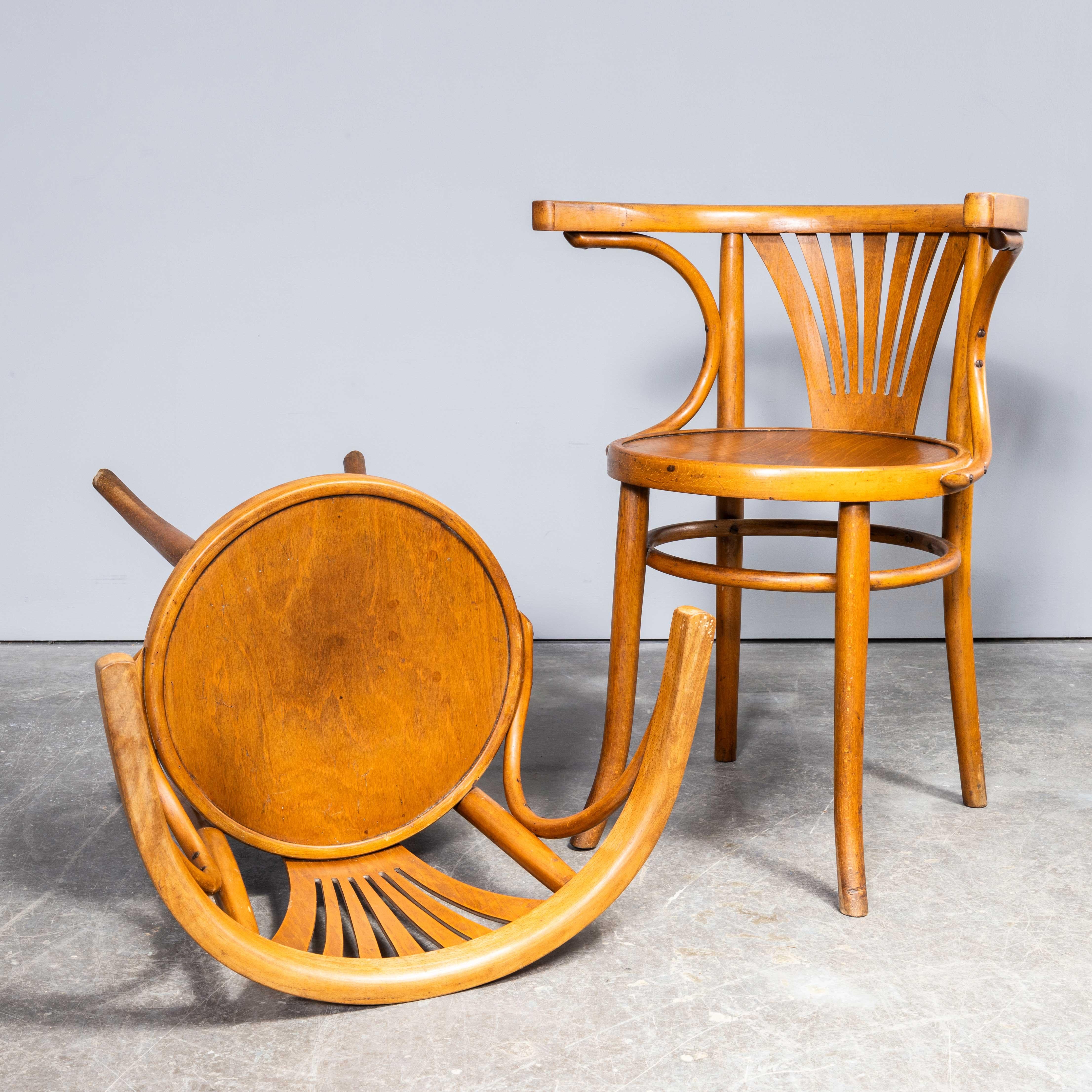 1940’s Bentwood Debrecen Fan Back Dining Chairs – Light Oak Pair For Sale 4