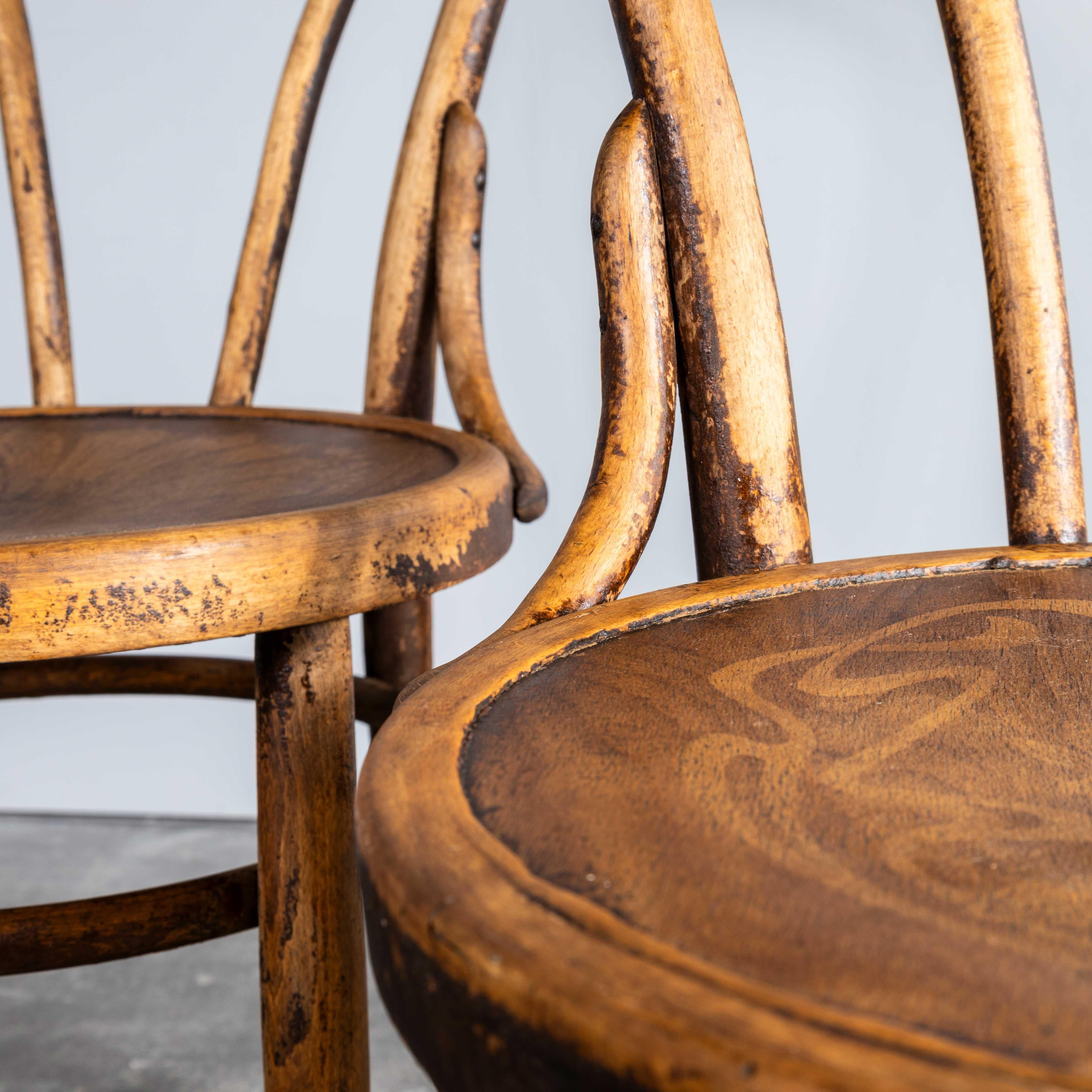 1940’s Bentwood Debrecen Single Hoop Dining Chairs – Pair
1940’s Bentwood Debrecen Single Hoop Dining Chairs – Pair. Debrecen produced chairs in various factories throughout Eastern Europe. Stunning hoop back chairs with stamped decorated seats and