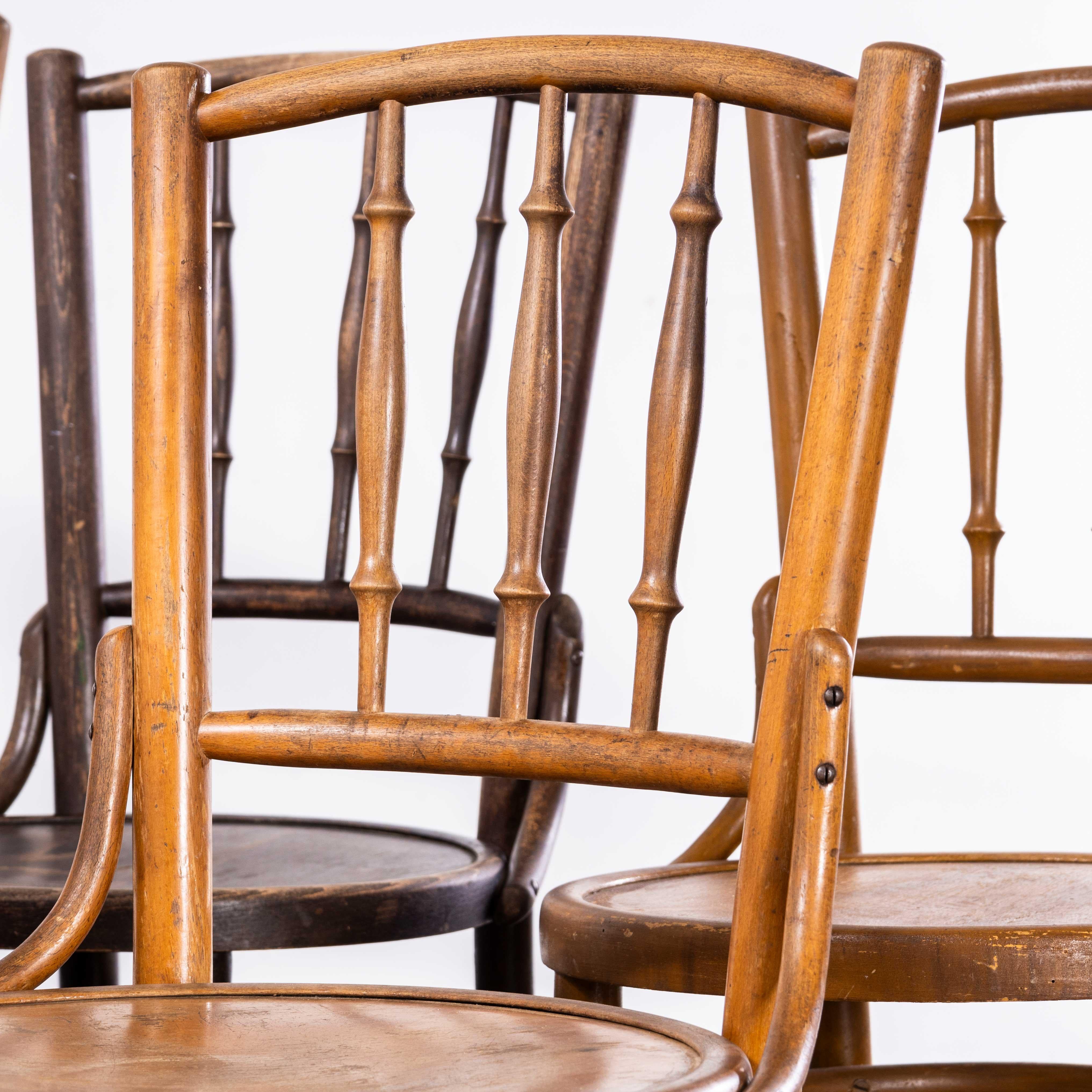 1940's Bentwood Debrecen Spindle Back Dining Chairs - Mixed - Good Qty Av For Sale 7