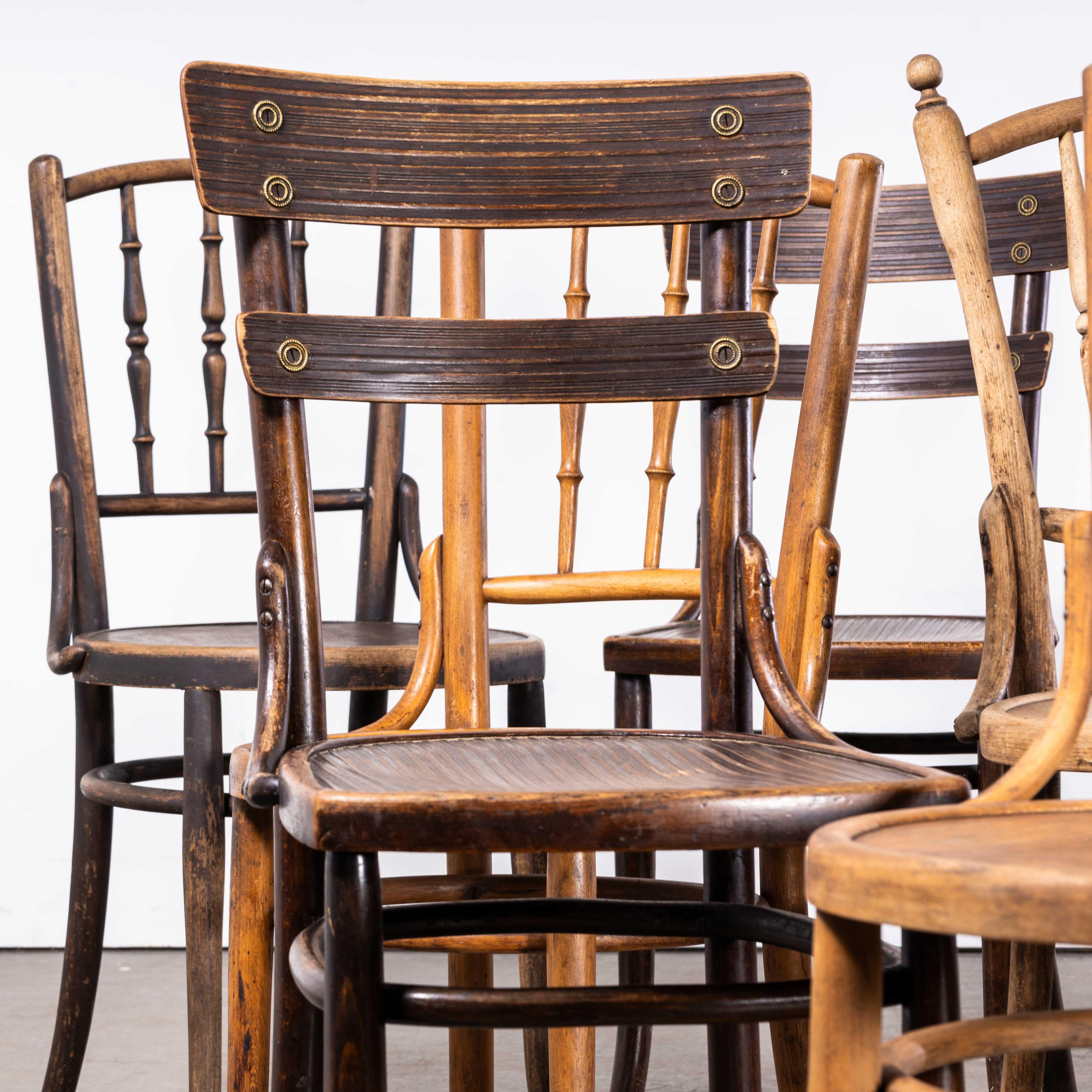 1940's Bentwood Debrecen Spindle Back Dining Chairs - Mixed - Good Qty Av For Sale 4