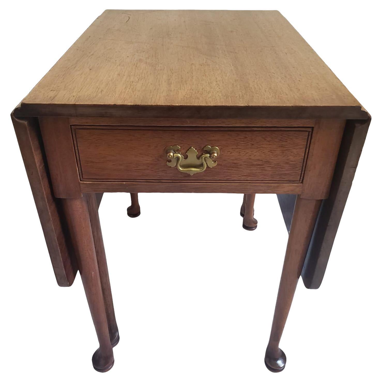 1940s Biggs Kittinger Chippendale Mahogany Drop Leaf Side Table