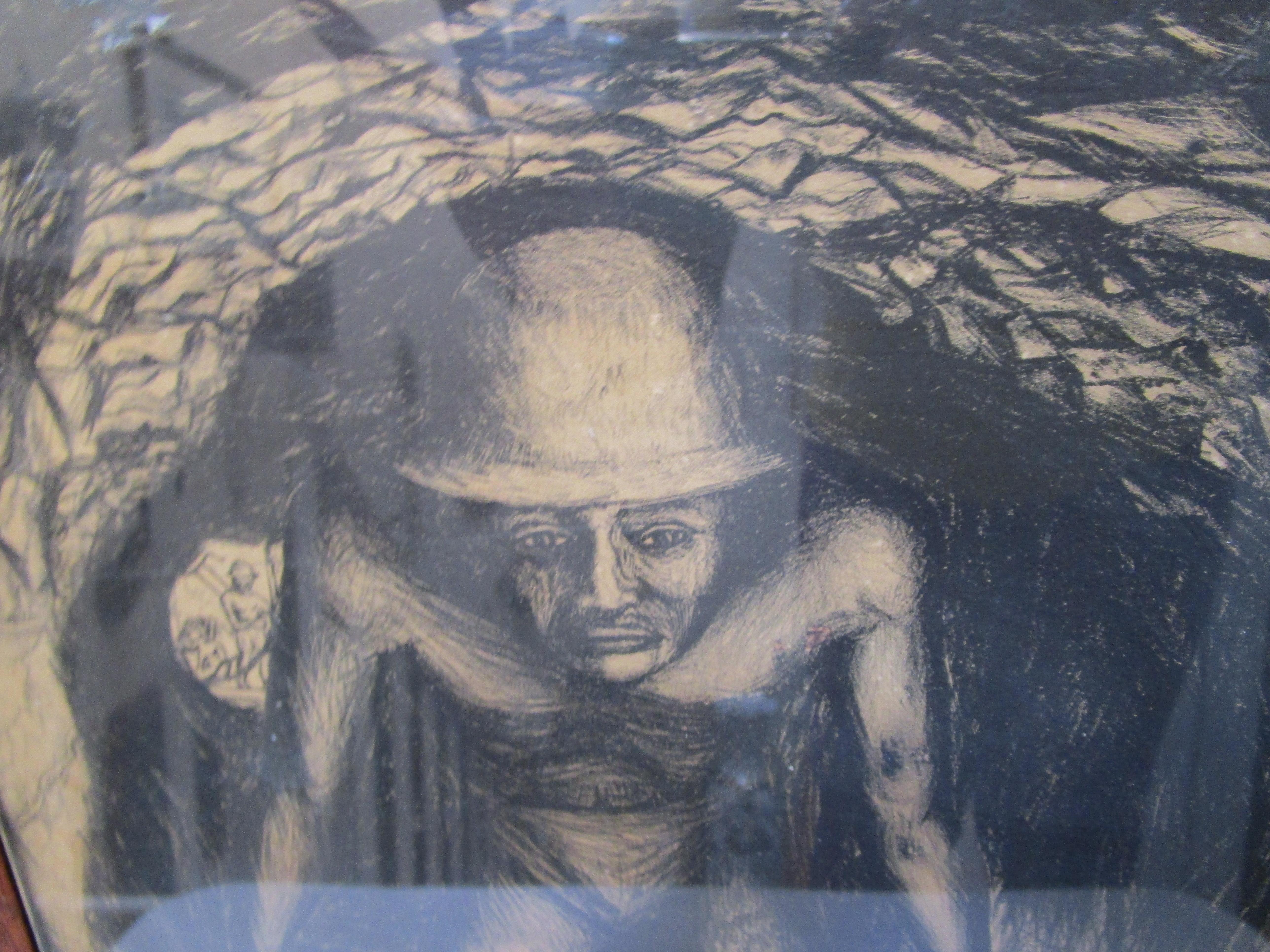 Auf dieser Lithografie von Francisco Mora tritt ein Bergmann aus dem Schatten eines Tunnels hervor. Er sieht überanstrengt und müde aus. Diese Litho war Teil einer Sammlung von Werken, die die Aufmerksamkeit eines amerikanischen Publikums erregen