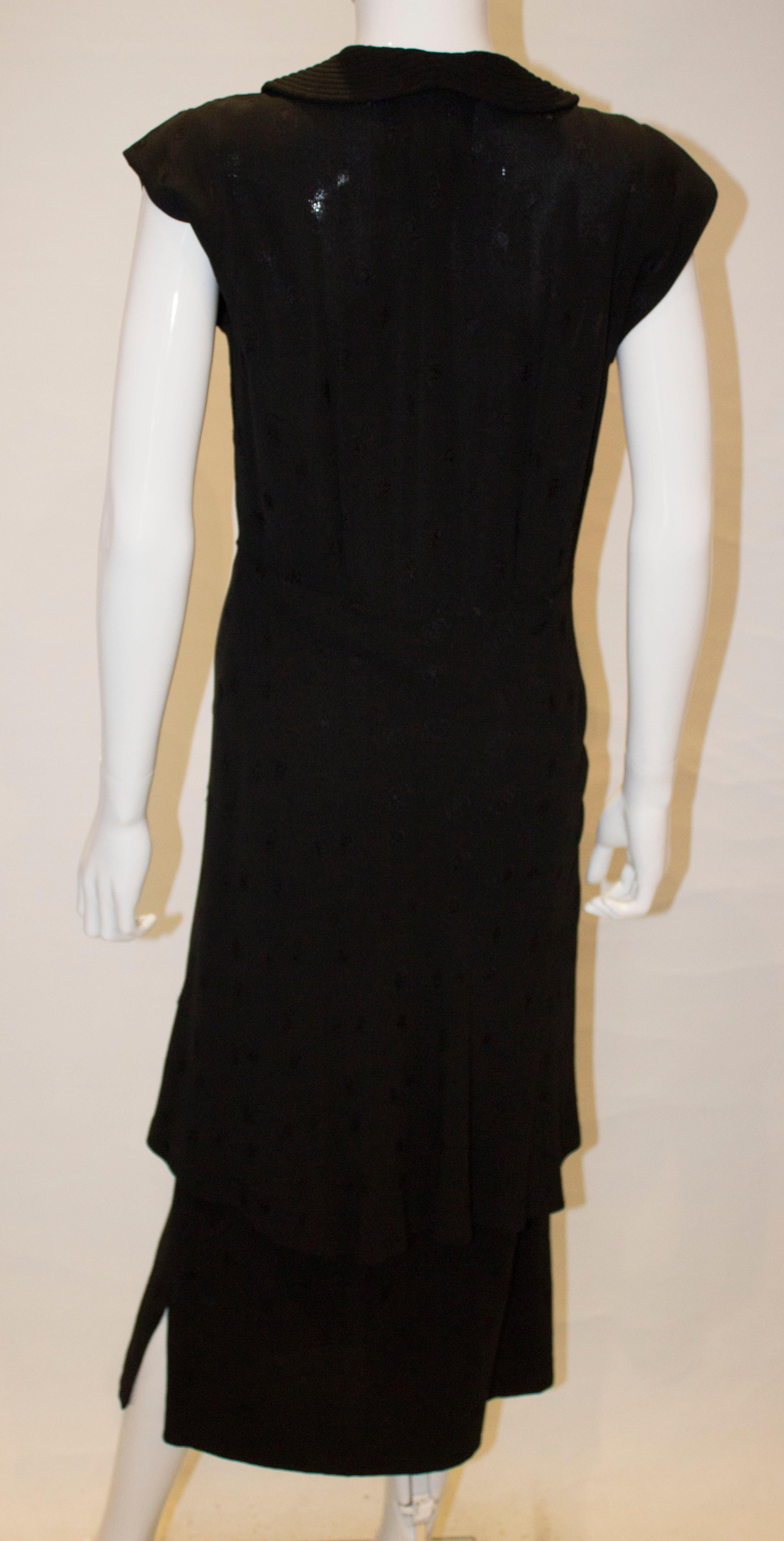 1940s Black Cocktail Dress with Cap Sleaves For Sale 3