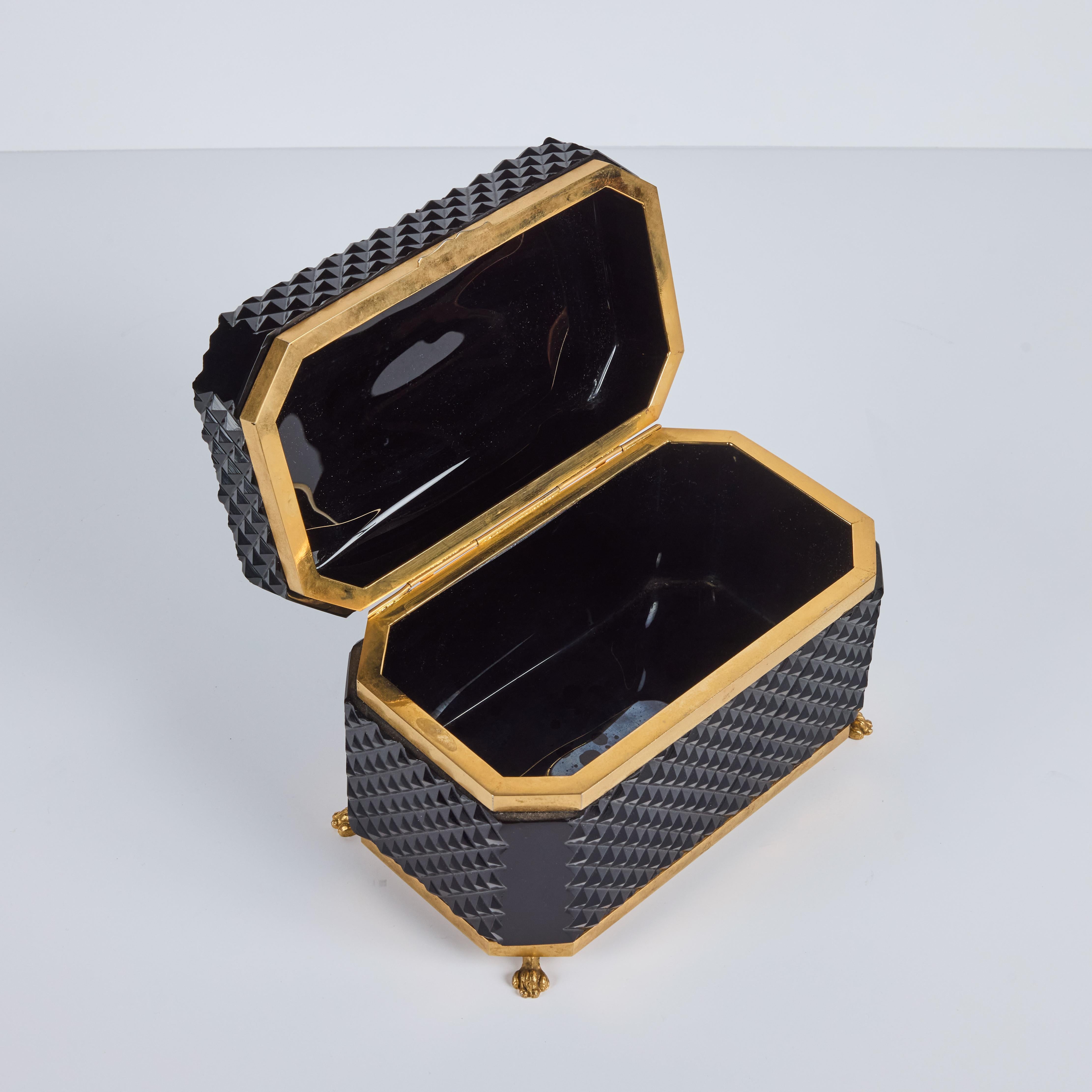 Caja con bisagras de cristal tallado negro de 1940 en Bueno estado para la venta en Los Angeles, CA