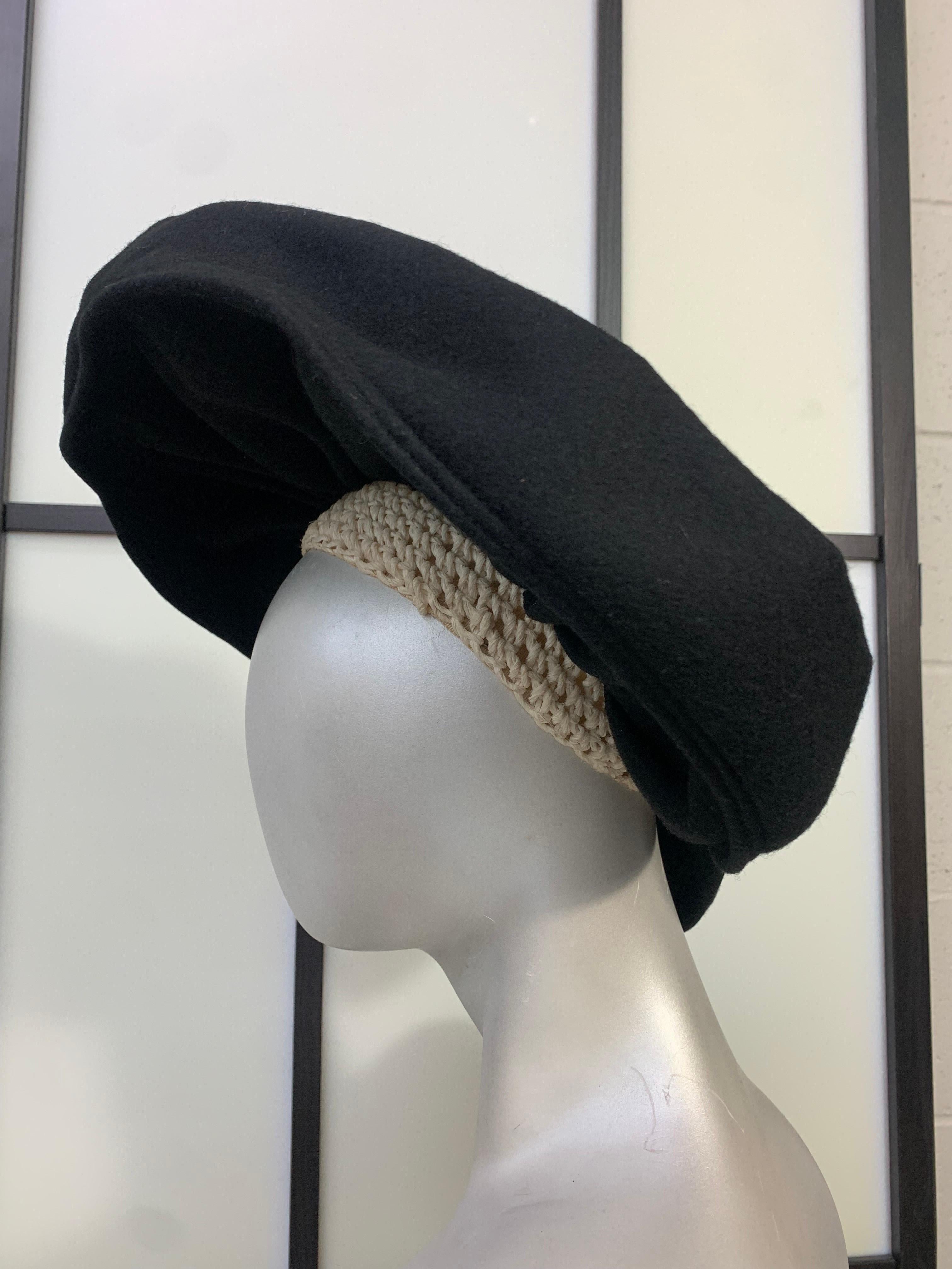 Women's 1940s Black Felt & Cream Crochet Halo Crown Hat w Broad Front Brim For Sale