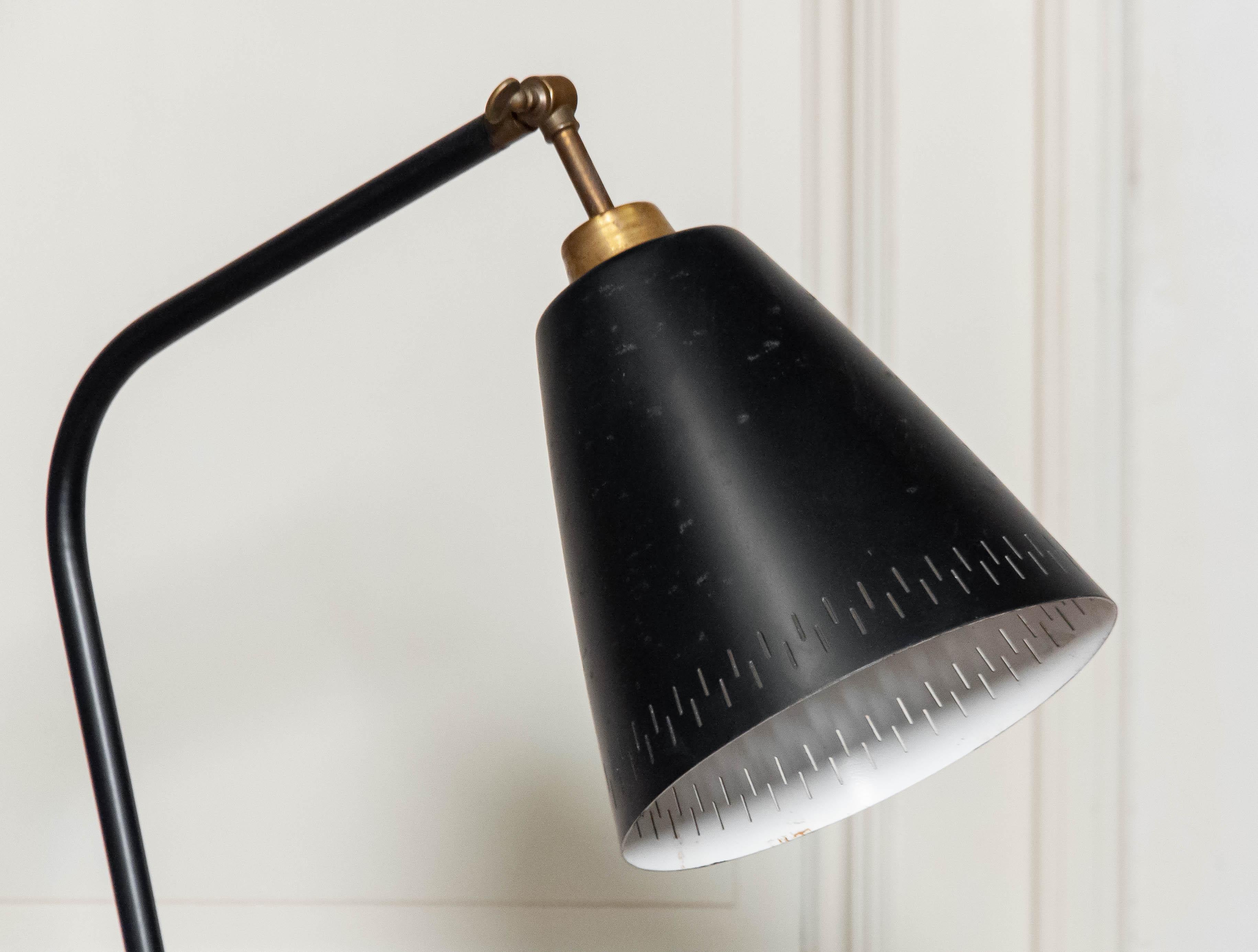 Lampada da terra Grasshopper nera degli anni '40, Svezia in vendita 4