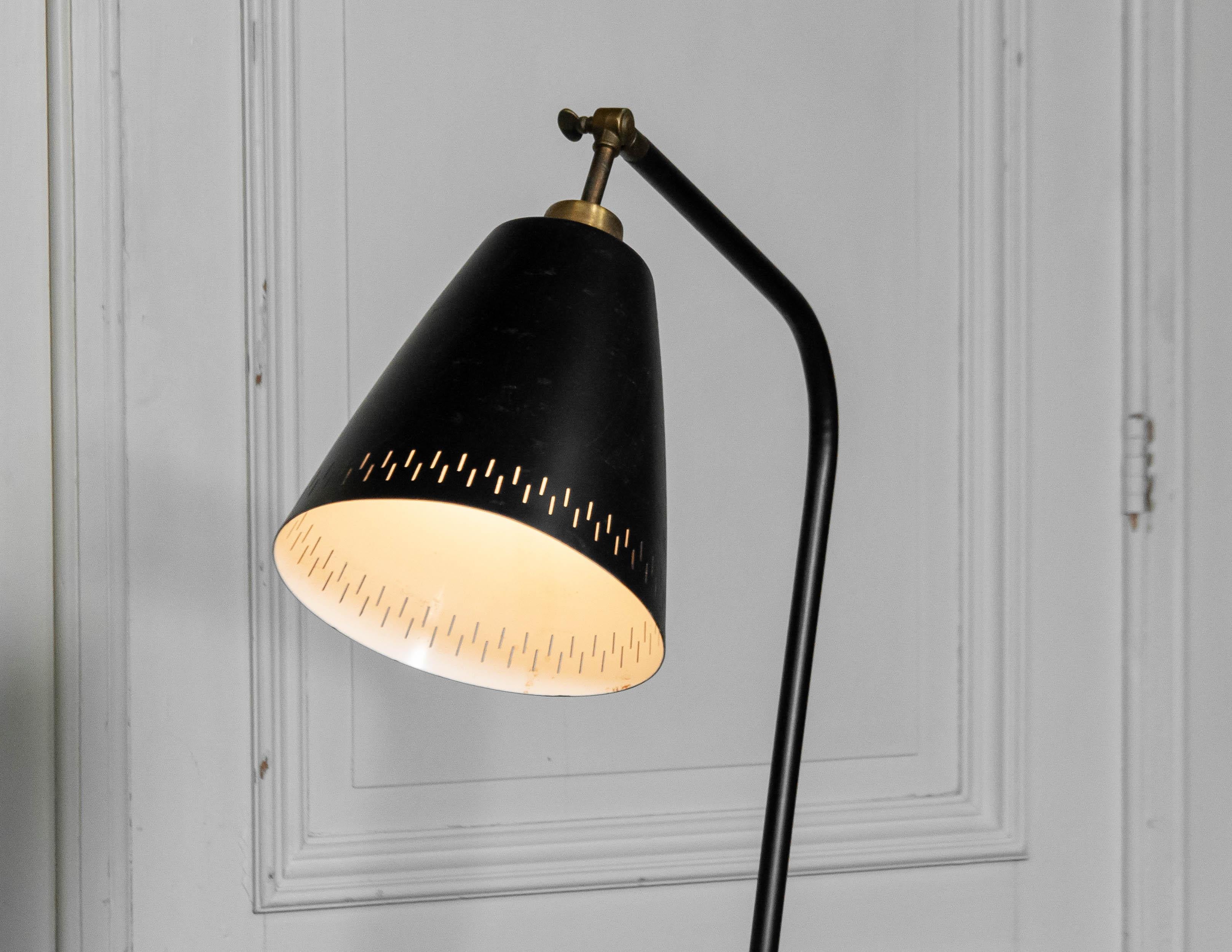 Lampada da terra Grasshopper nera degli anni '40, Svezia In condizioni buone in vendita a Silvolde, Gelderland