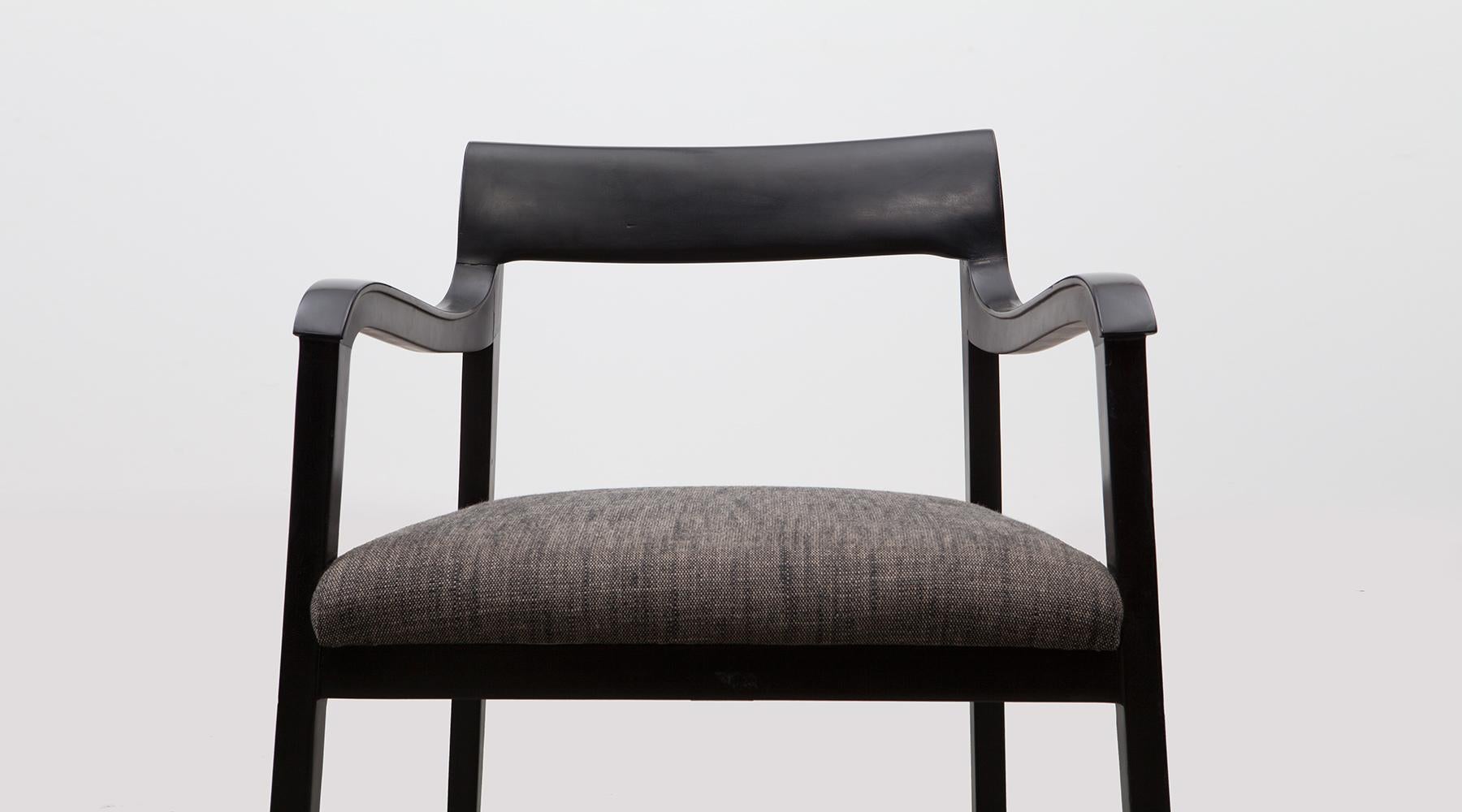 Sedia Edward Wormley singola in legno laccato nero degli anni '40, nuova tappezzeria 'b'. 3