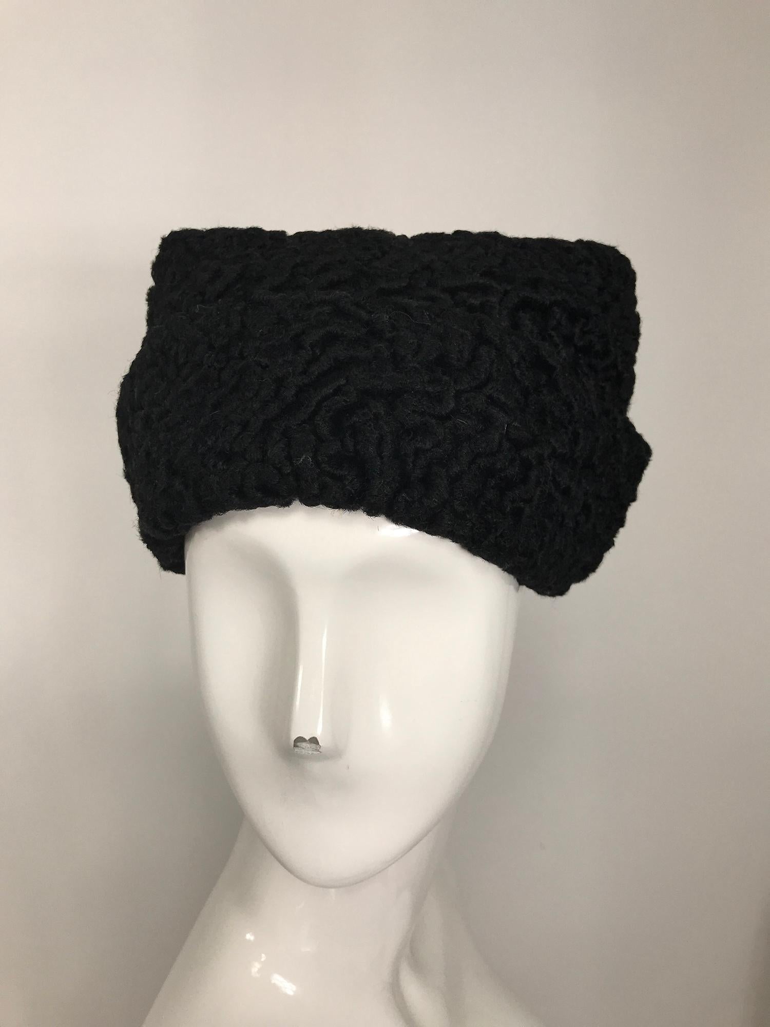 1940s Black Persian Lamb Angled Hat and Muff Purse Vintage For Sale 5