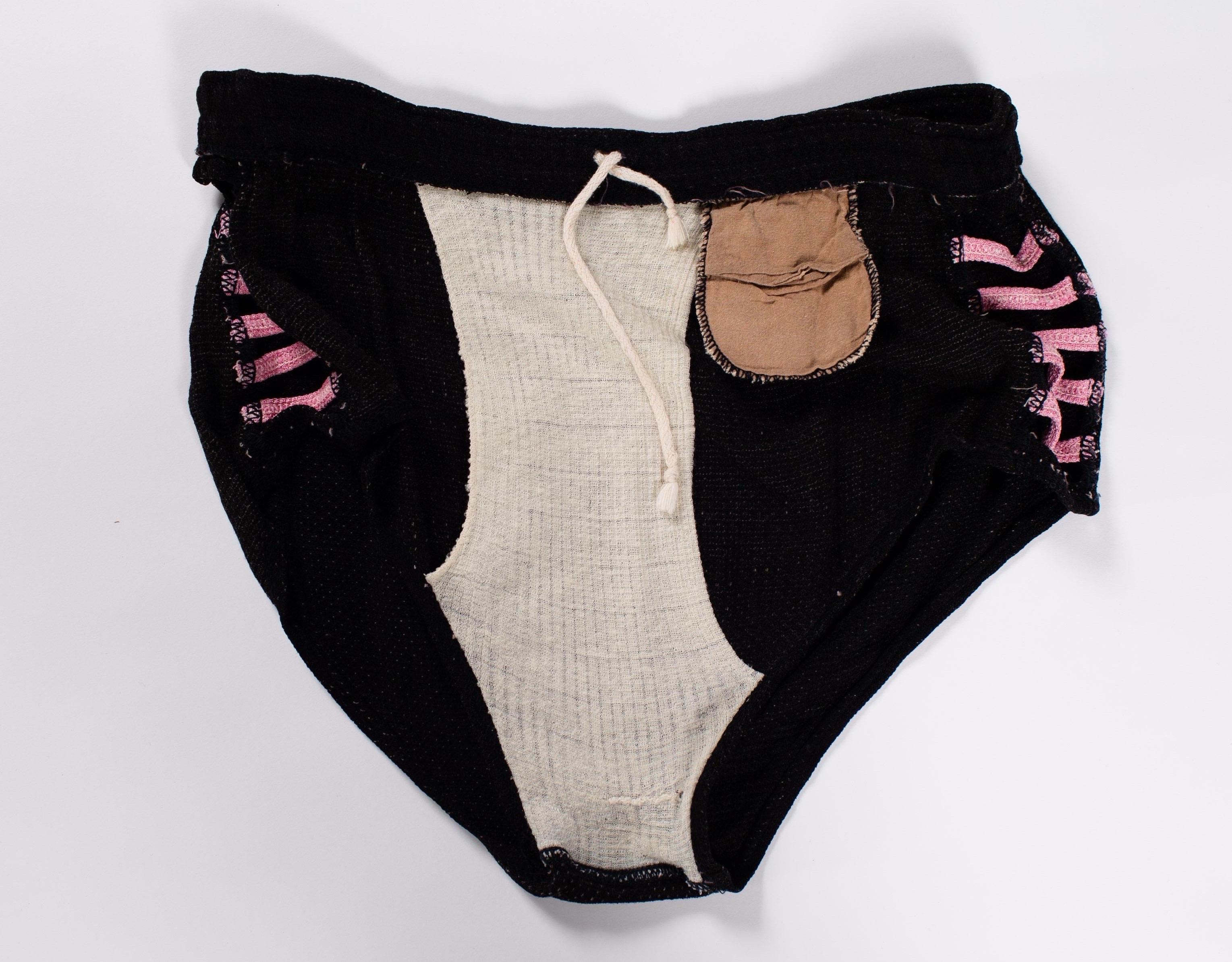 1940S Black & Pink Rayon Knit Men's Bathing Shorts With Side Cut Outs For Sale 1