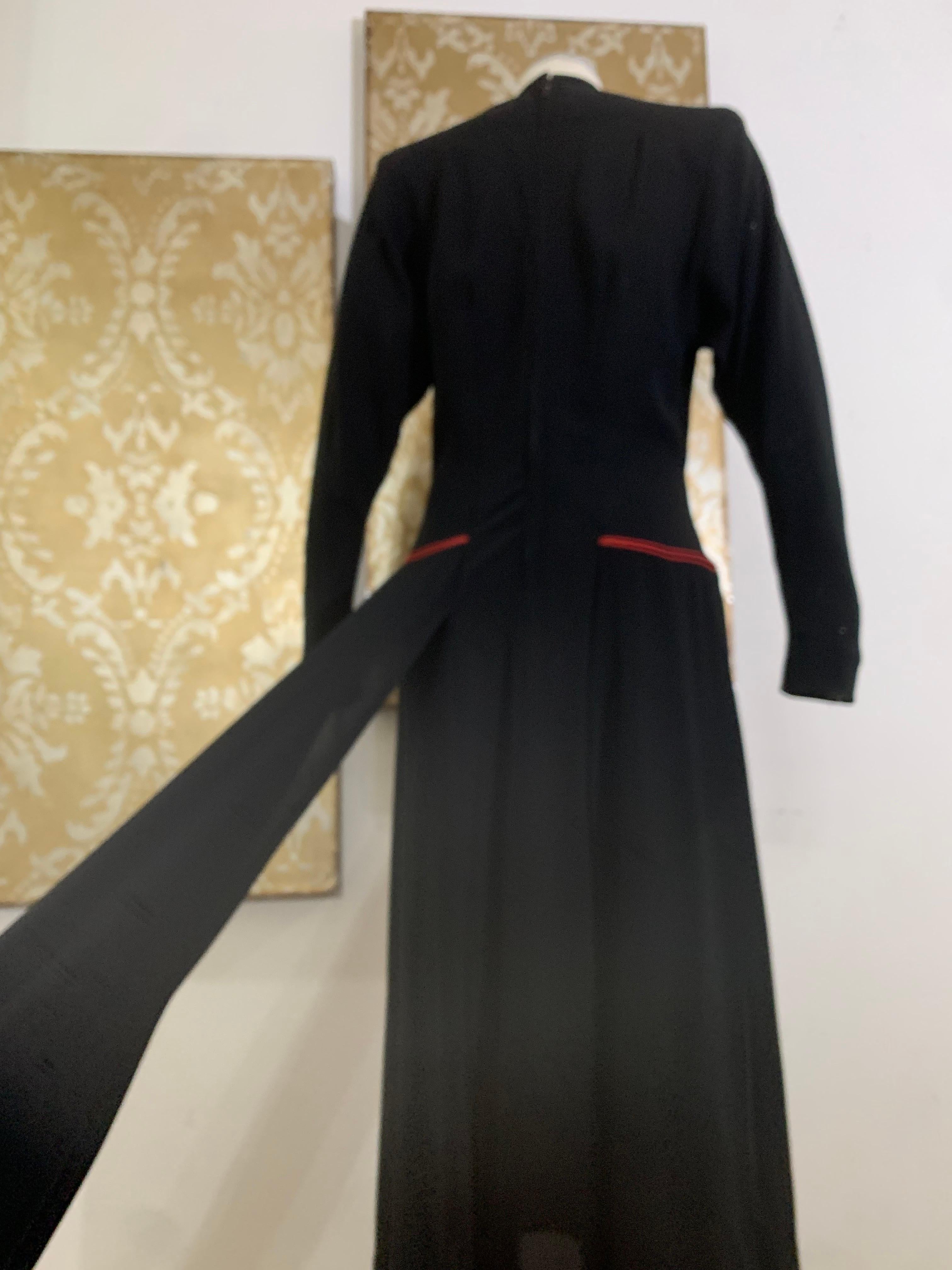 1940s Black Rayon Crepe Military-Inspired Tailored Day Dress w Red Piping For Sale 4