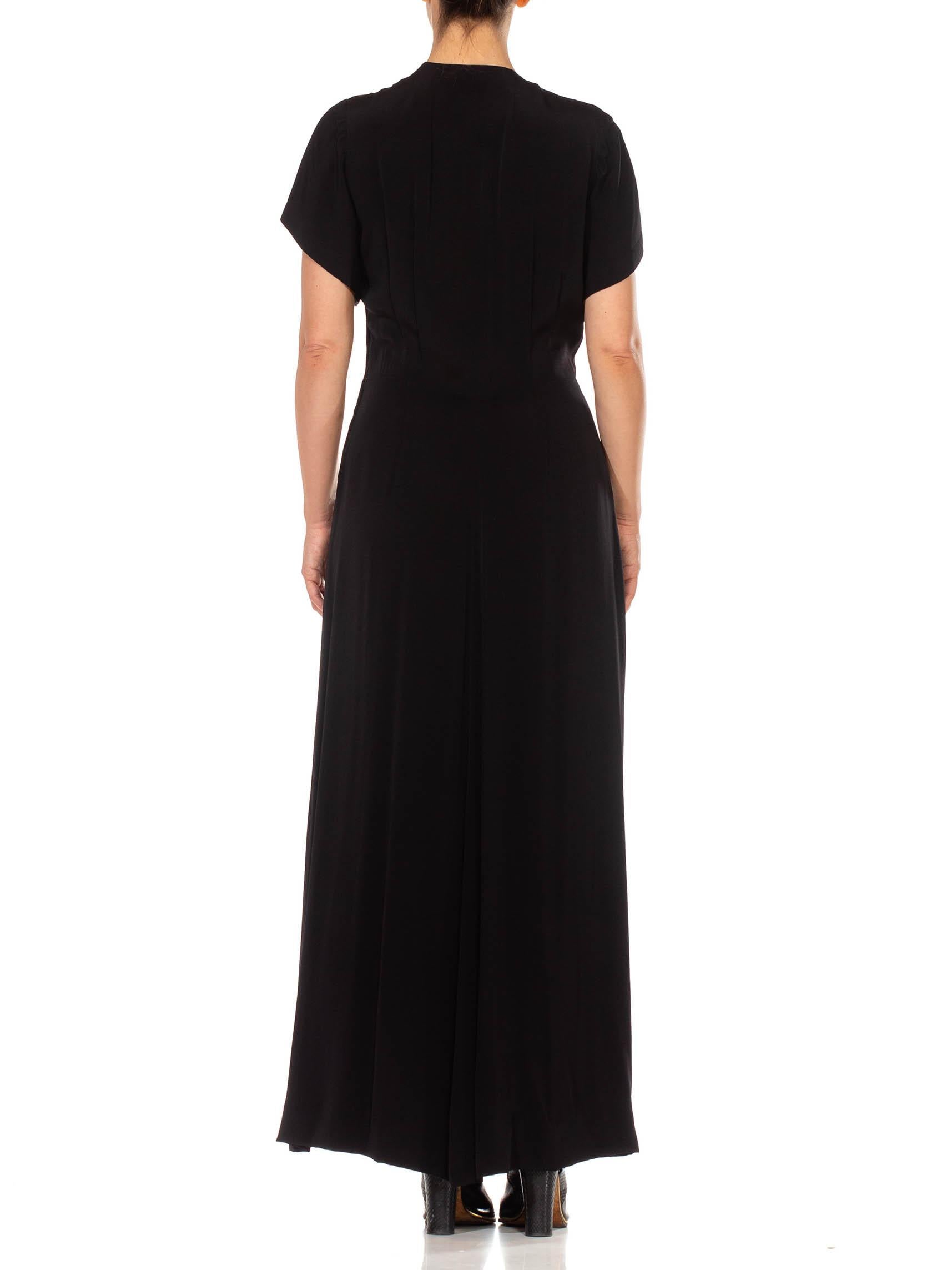 Asymmetrisches Wickelmieder aus schwarzer Seiden-Viskosemischung und Faille aus den 1940er Jahren  Kleid mit Schleifen & im Angebot 3