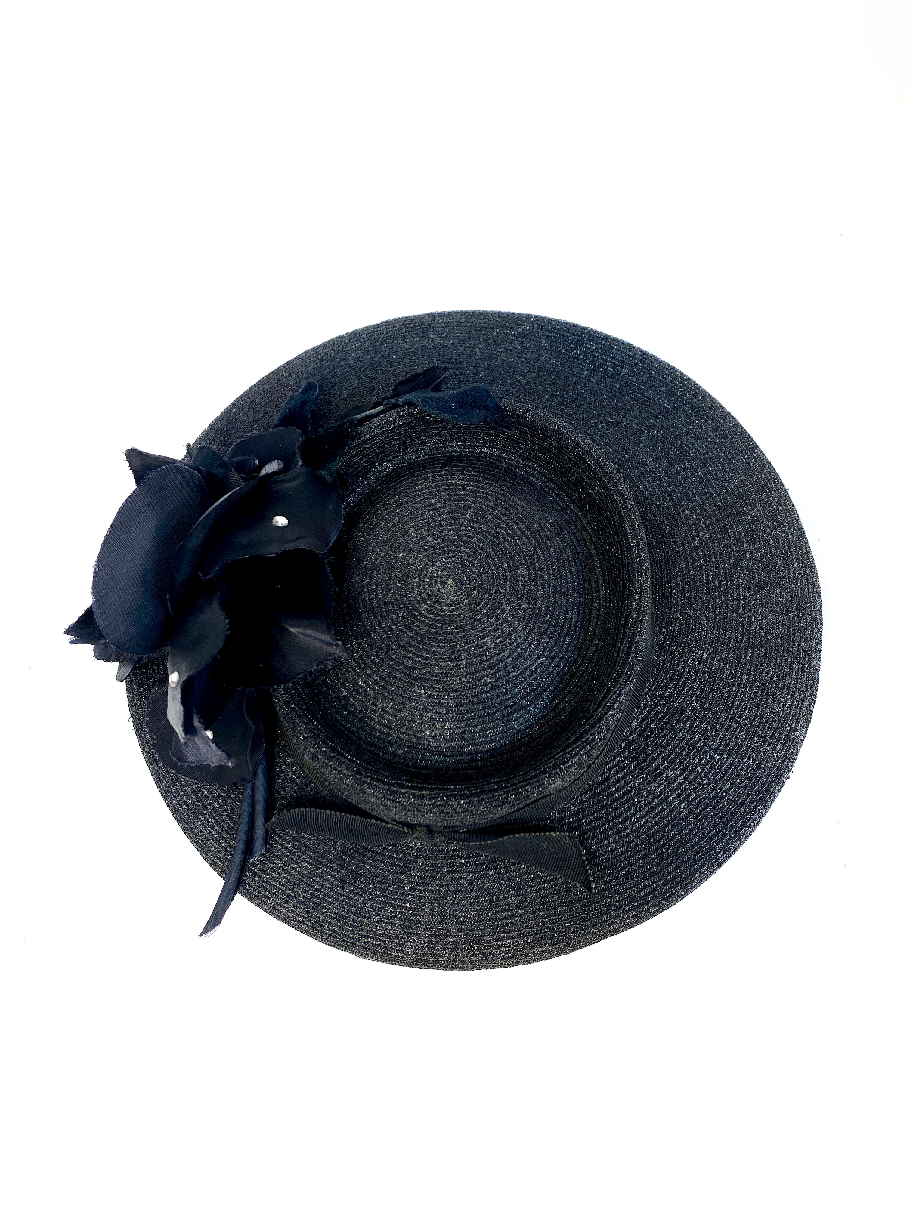 Women's 1940s Black Straw Perch Hat with Silk Rhinestoned Flower 