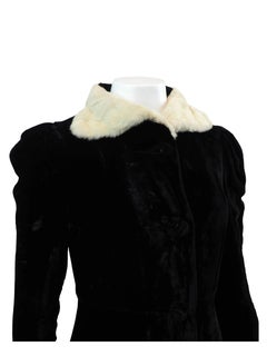 1940's Black Velvet Coat W/ White Fur Collar