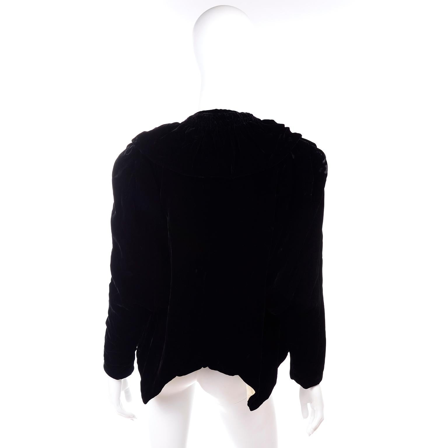 1940s Black Velvet Vintage Evening Jacket W Swing Back & Gathered Puff Sleeves 5