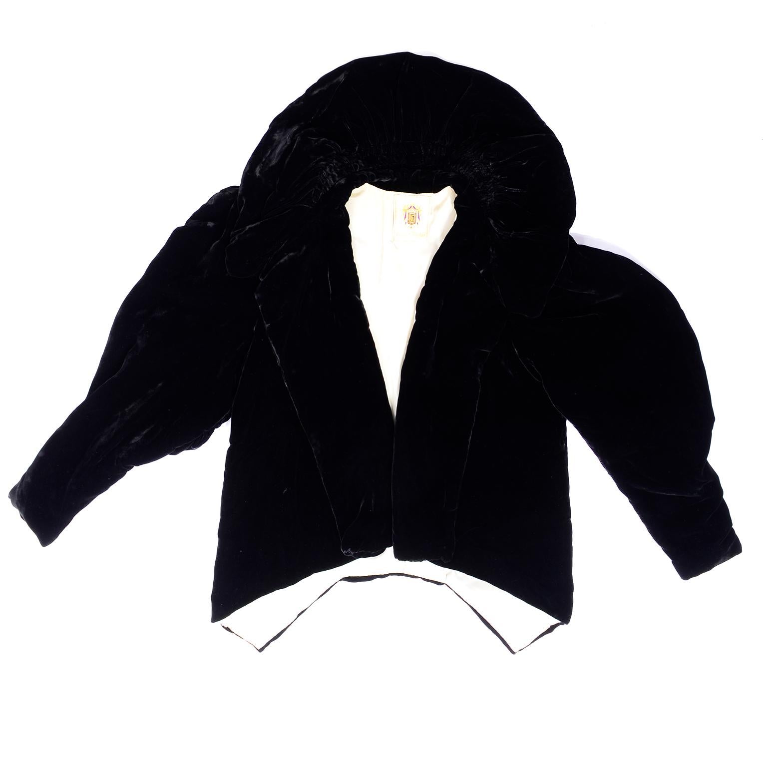 1940s Black Velvet Vintage Evening Jacket W Swing Back & Gathered Puff Sleeves 8
