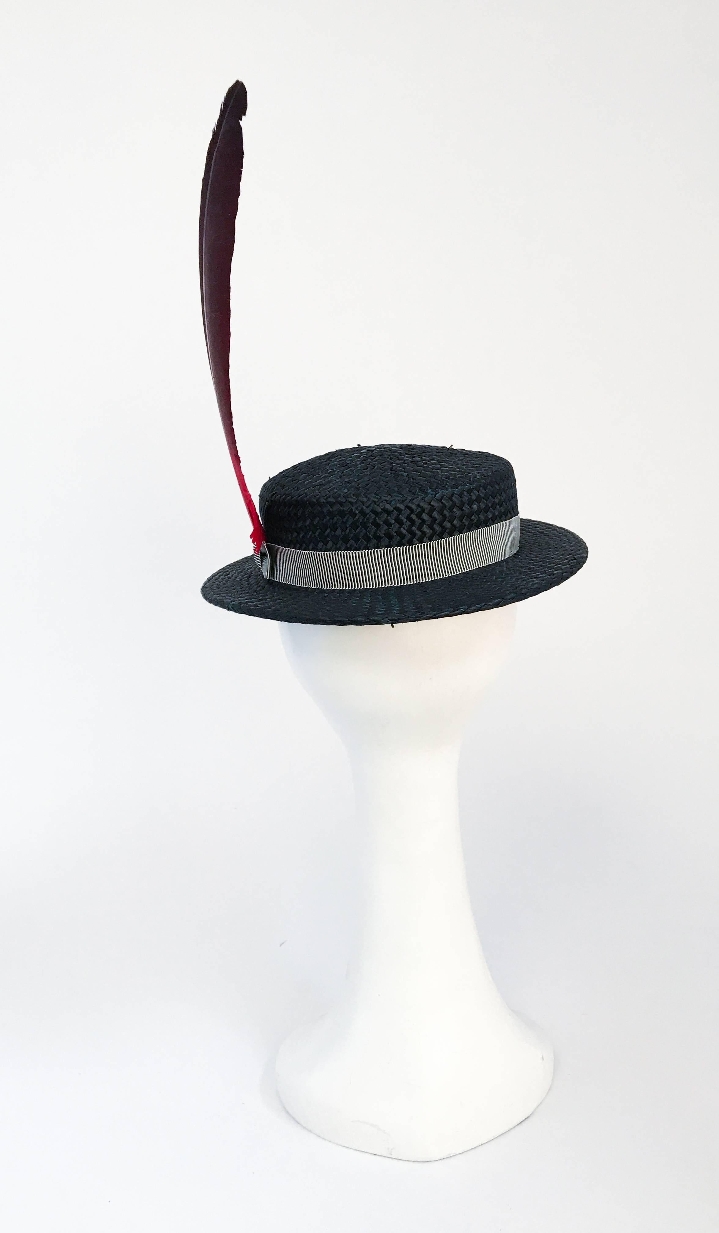 1940s Black Woven Straw Hat with Large Feather Accent In Good Condition For Sale In San Francisco, CA