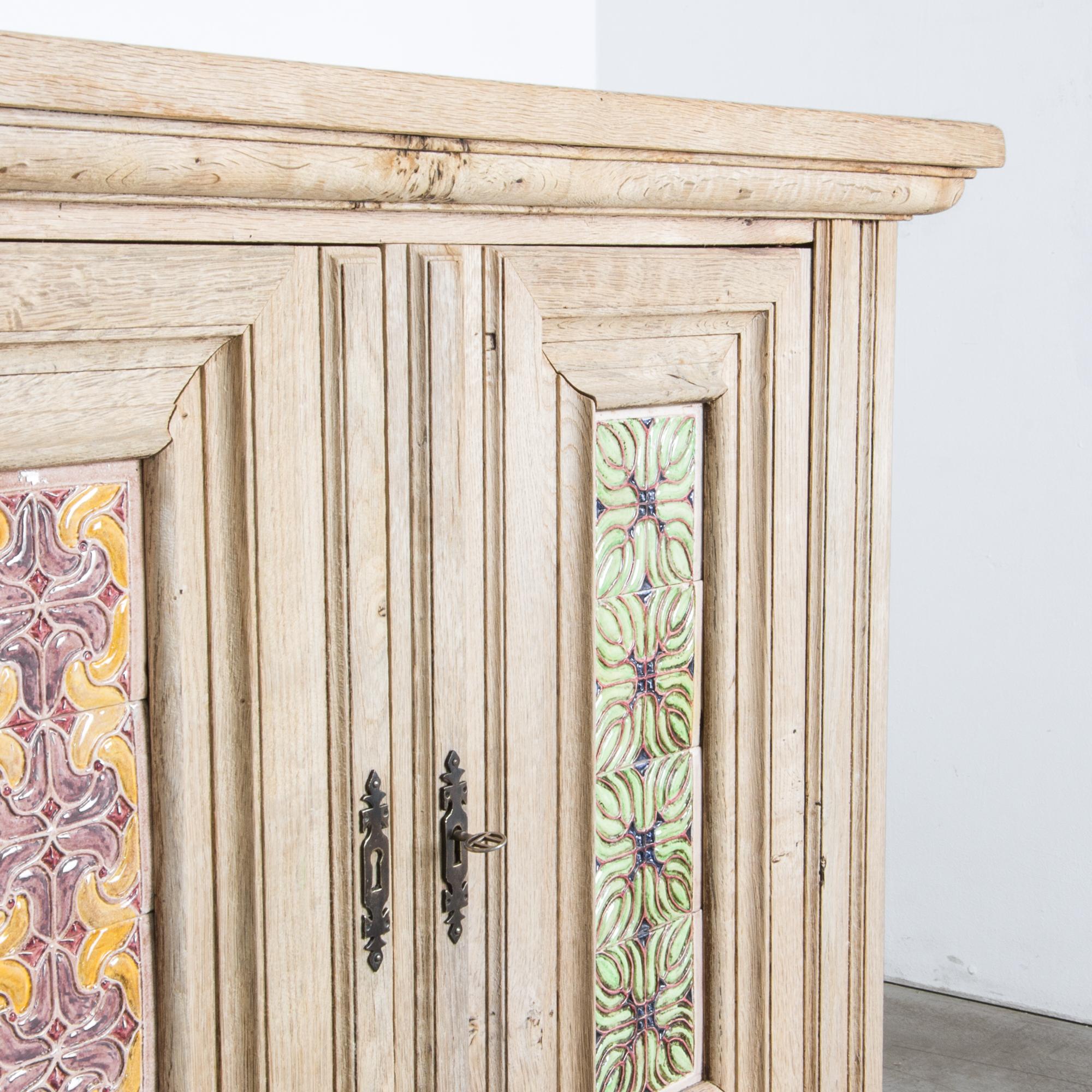 1940s Bleached Oak Buffet with Glazed Tile Decoration 2