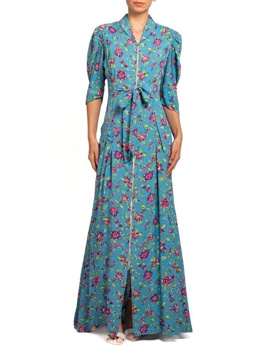 1940S Blue & Pink Floral Cold Rayon Zipper Front Dress In Excellent Condition For Sale In New York, NY