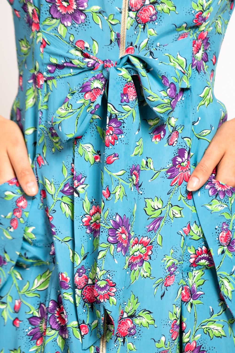 1940S Blue & Pink Floral Cold Rayon Zipper Front Dress For Sale 6