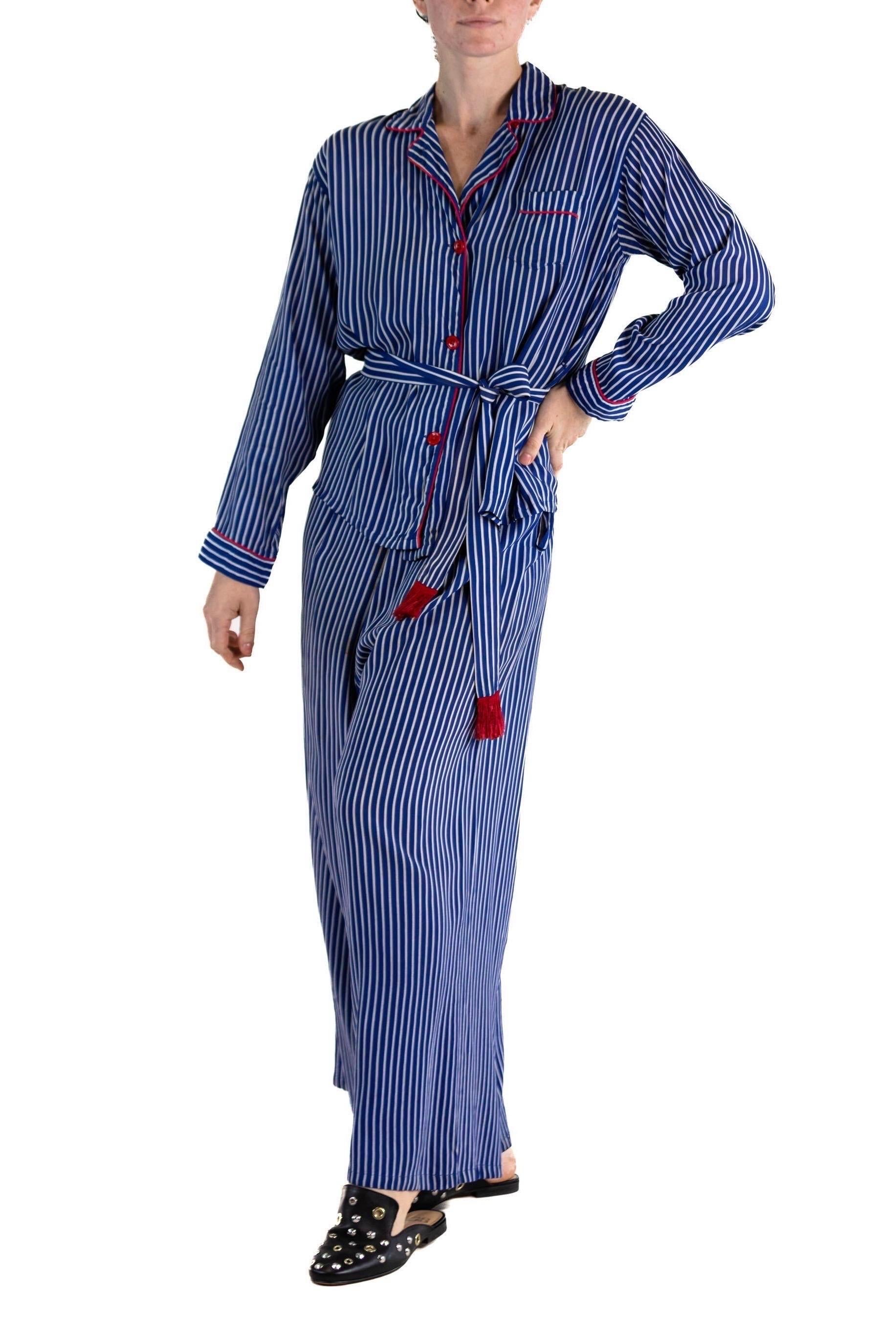 1940S Blue & White Rayon Pajamas With Red Piping For Sale 4