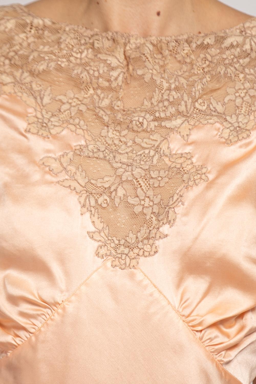 1940S Blush Pink Bias Cut Rayon Satin Lounge Pajamas With Lace Trim At Top And  For Sale 6