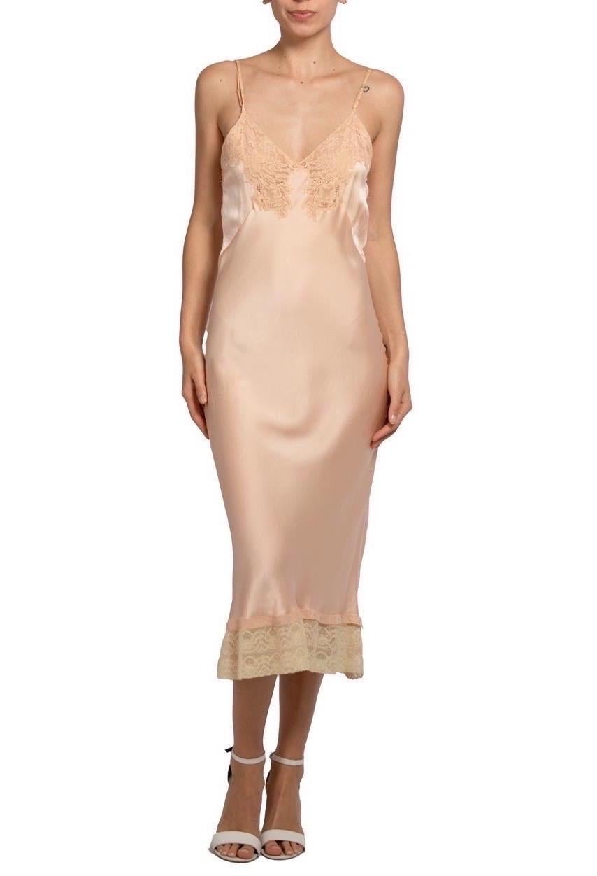 1940S Blush Pink Bias Cut Silk Charmeuse Lace Trimmed Slip In Excellent Condition For Sale In New York, NY