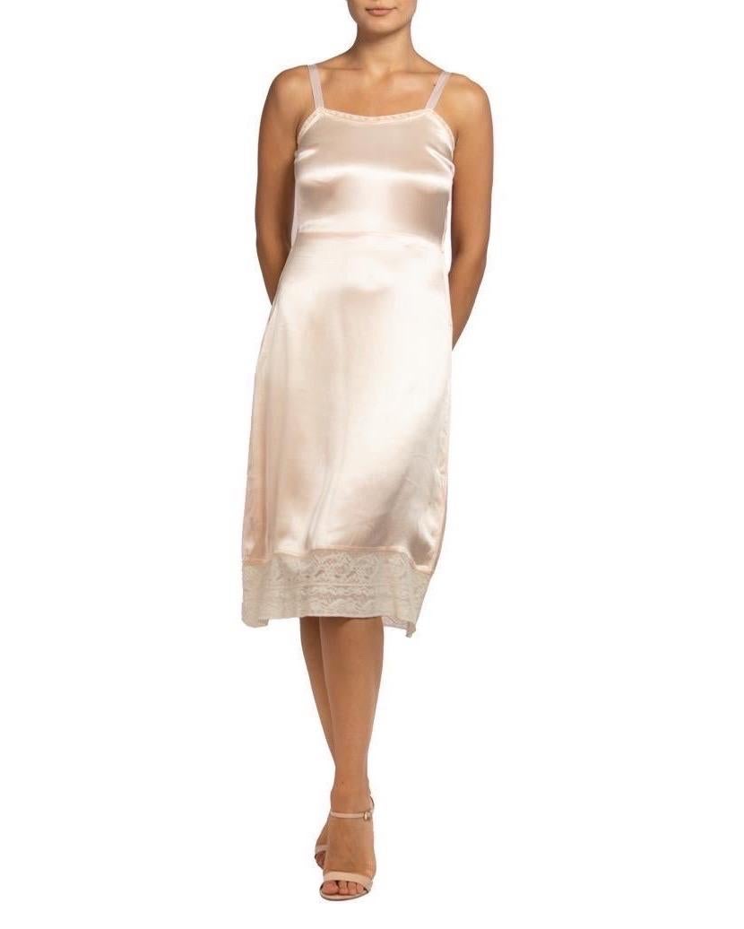 1940S Slip de seda rosa rubor ribeteado de encaje con cremallera lateral Beige en venta