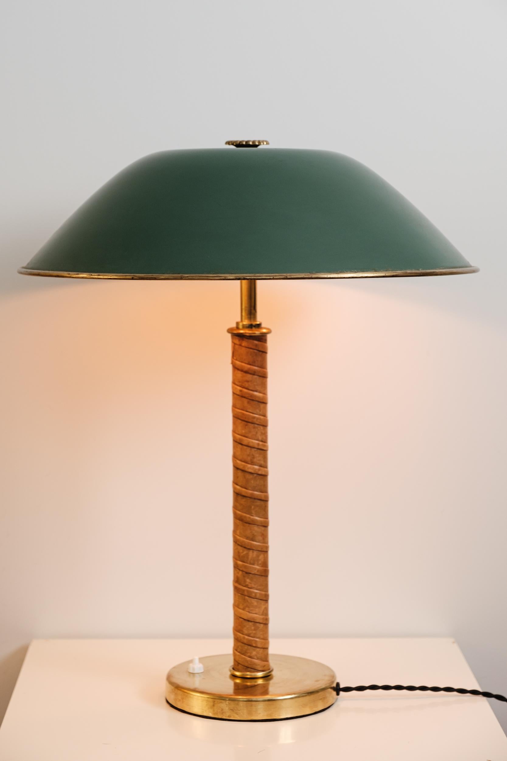 1940s Böhlmarks Brass and Leather Table Lamp 1