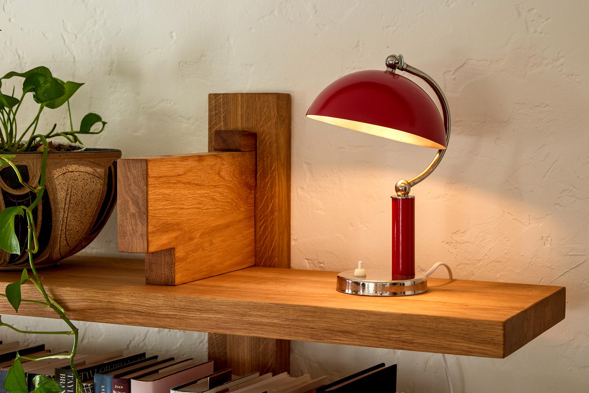 1940s Boréns Borås Table Lamp in Red Lacquered Metal & Nickel In Good Condition For Sale In Glendale, CA
