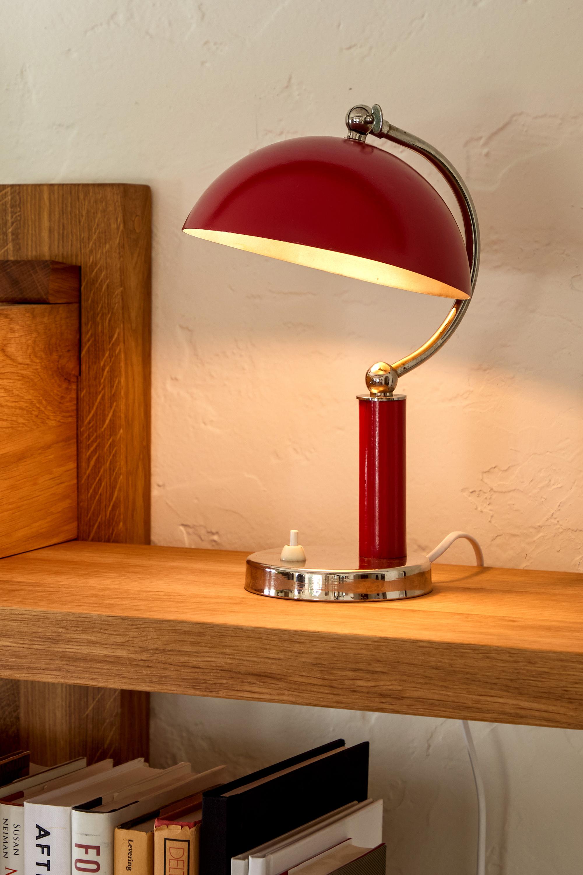 Mid-20th Century 1940s Boréns Borås Table Lamp in Red Lacquered Metal & Nickel For Sale