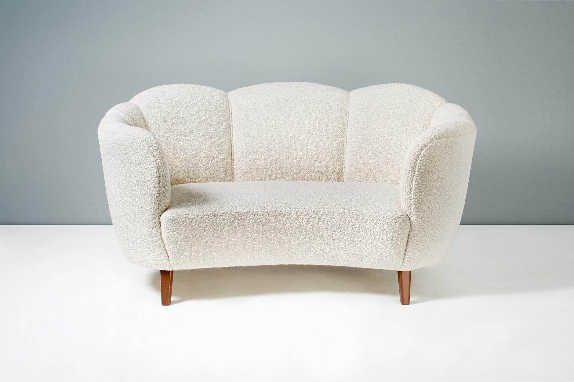 1940s Boucle Wool Danish Loveseat In Excellent Condition In London, GB