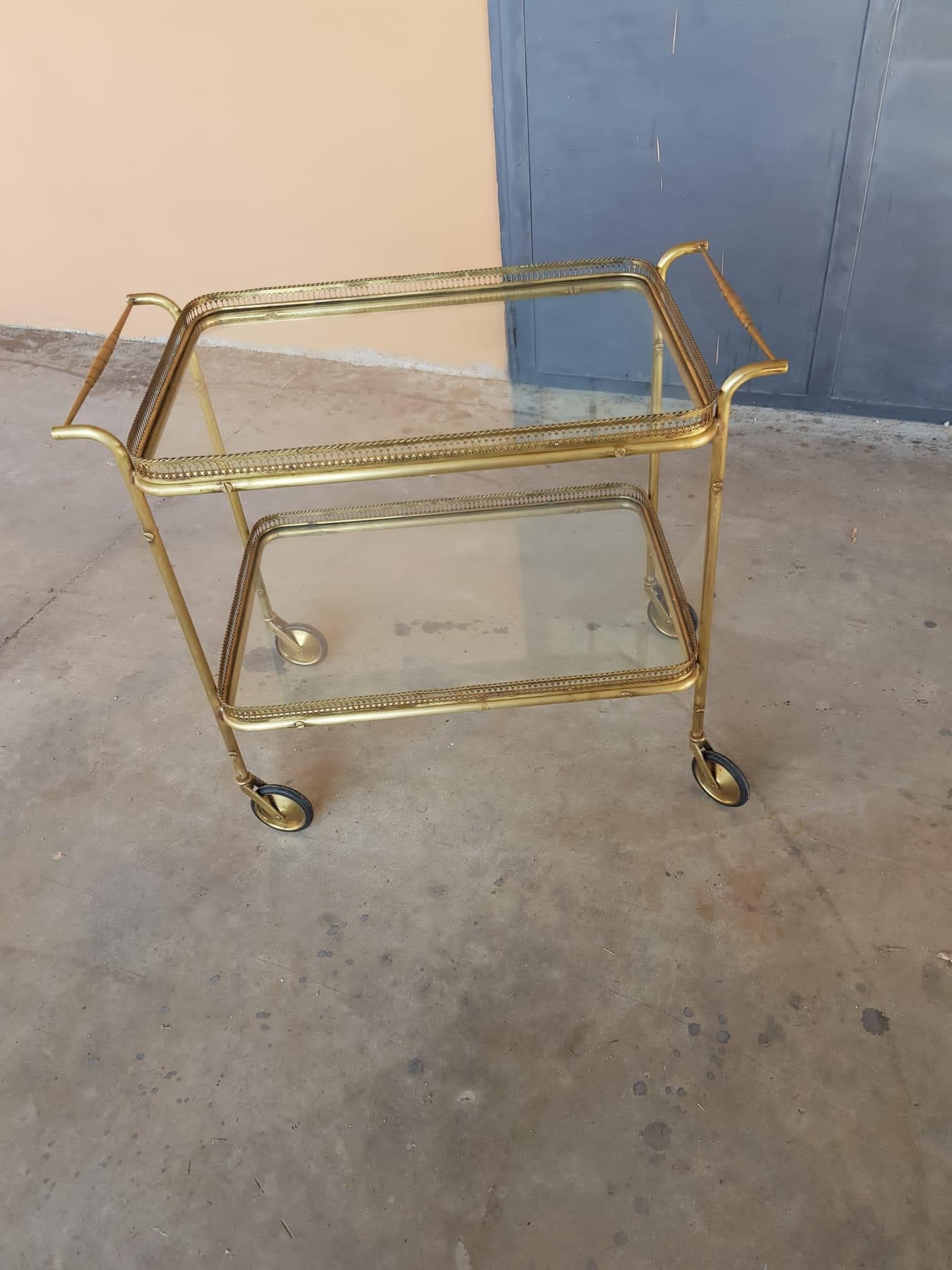 French 1940s Brass and Chrystal two Shelves Tray For Sale