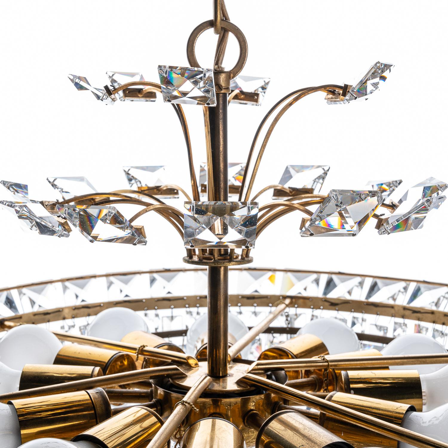 1940's Brass & Glass Chandelier Attributed to Bakalowits For Sale 10
