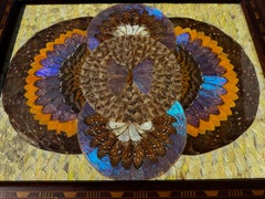 Plateau en marqueterie brésilienne des années 1940 avec de véritables ailes de papillon Morphos