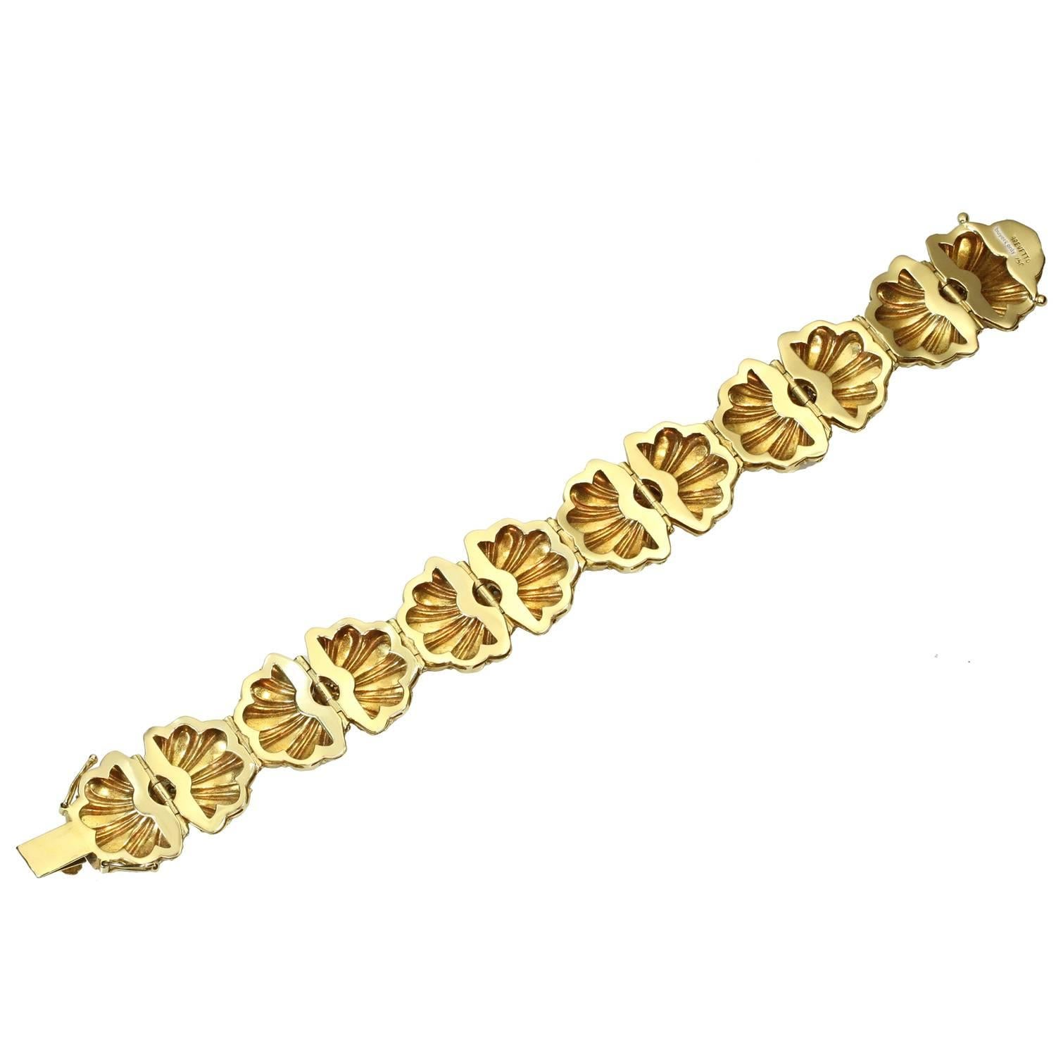 Round Cut 1940s Brevetto Italian Sapphire Ruby Yellow Gold Bracelet