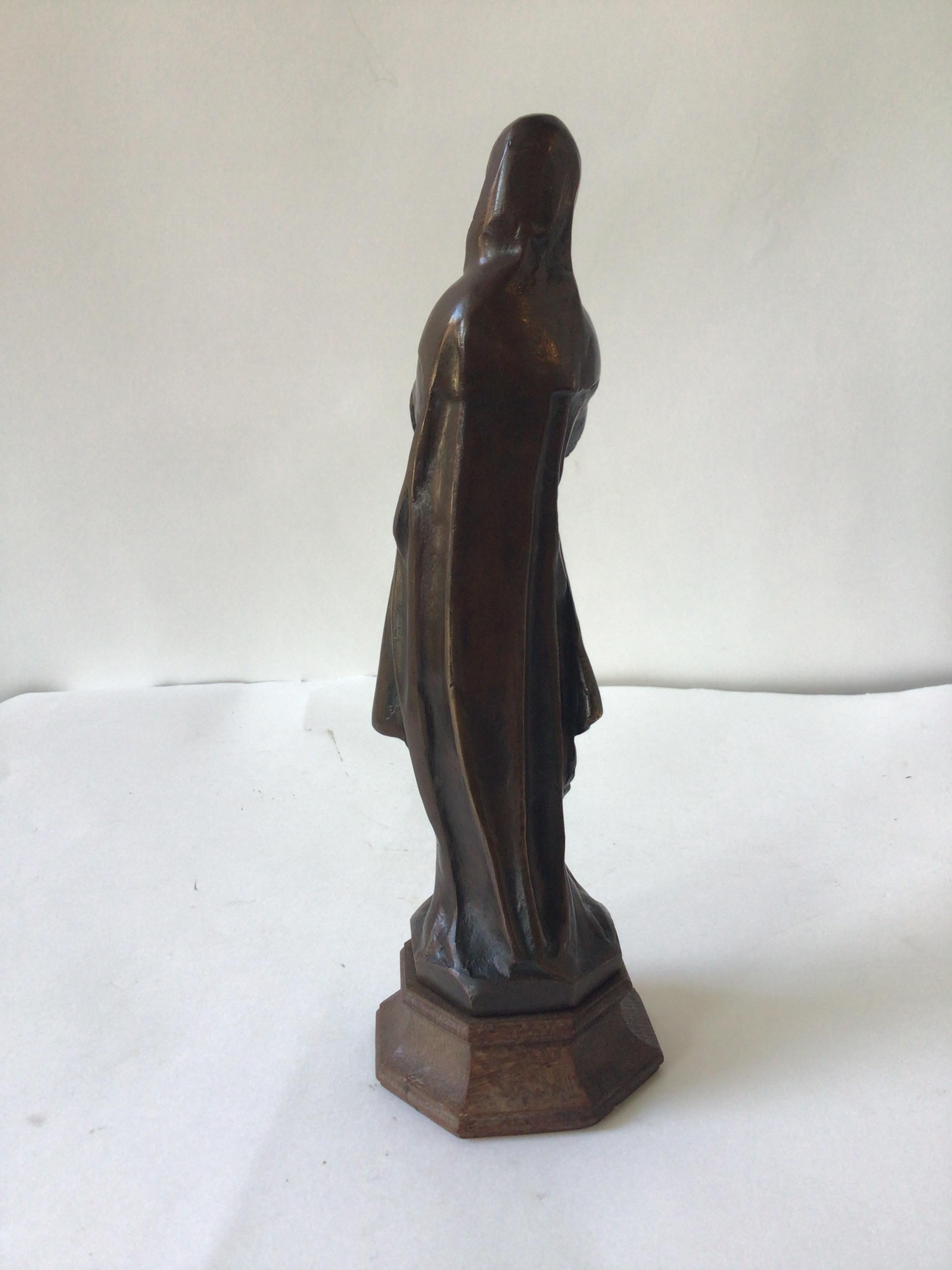 1940s Bronze Sculpture of a Nun In Good Condition For Sale In Tarrytown, NY